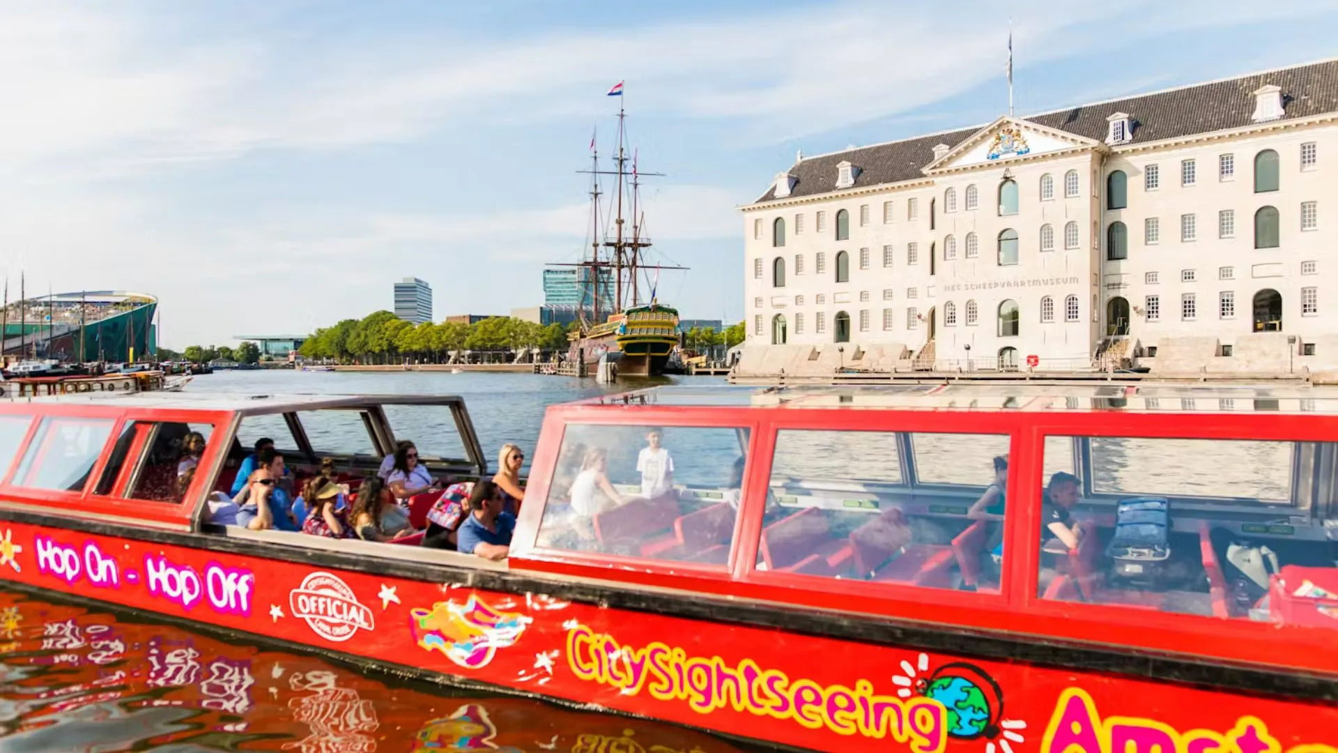 Sightseeing cruise on Amsterdam canals