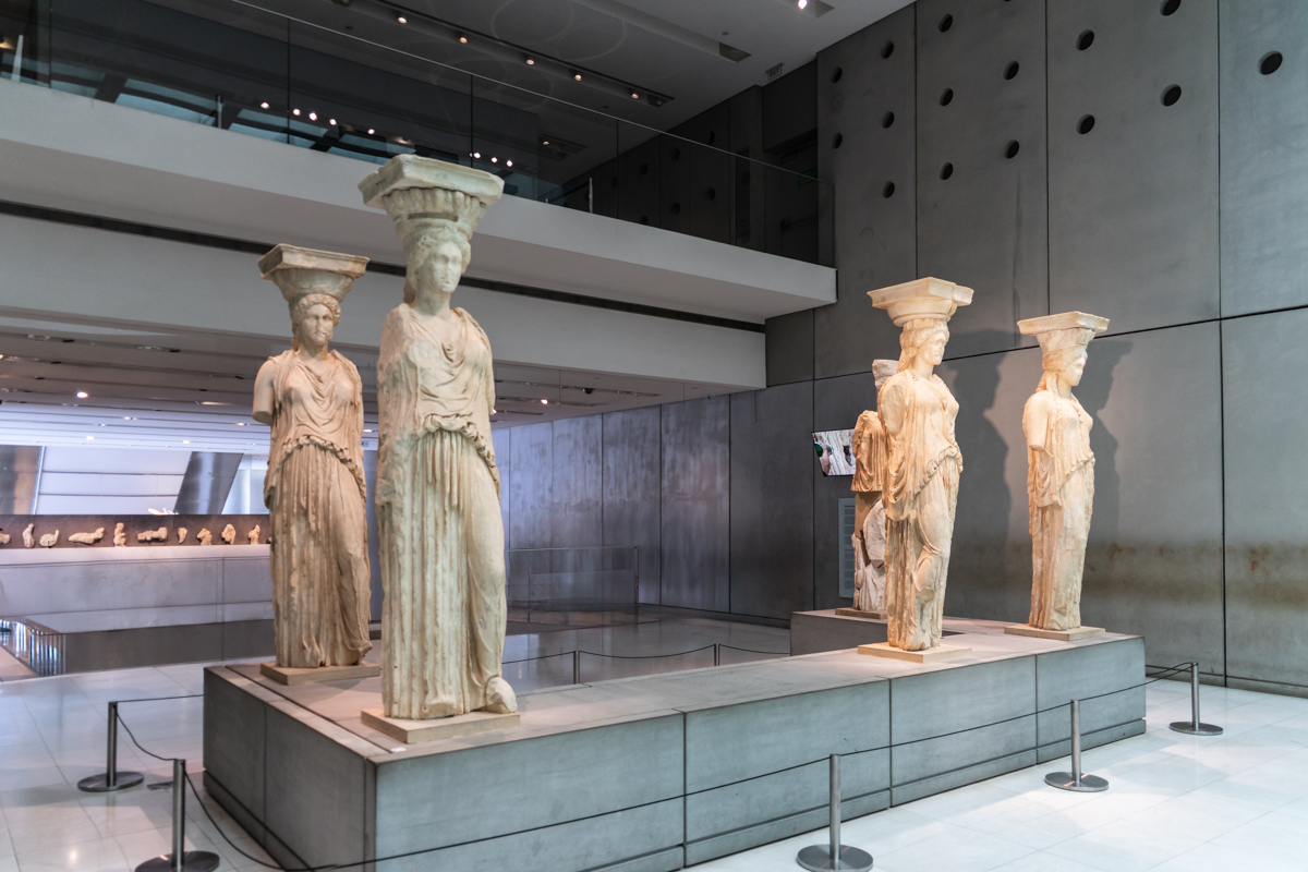 Top gallery aligned with Parthenon