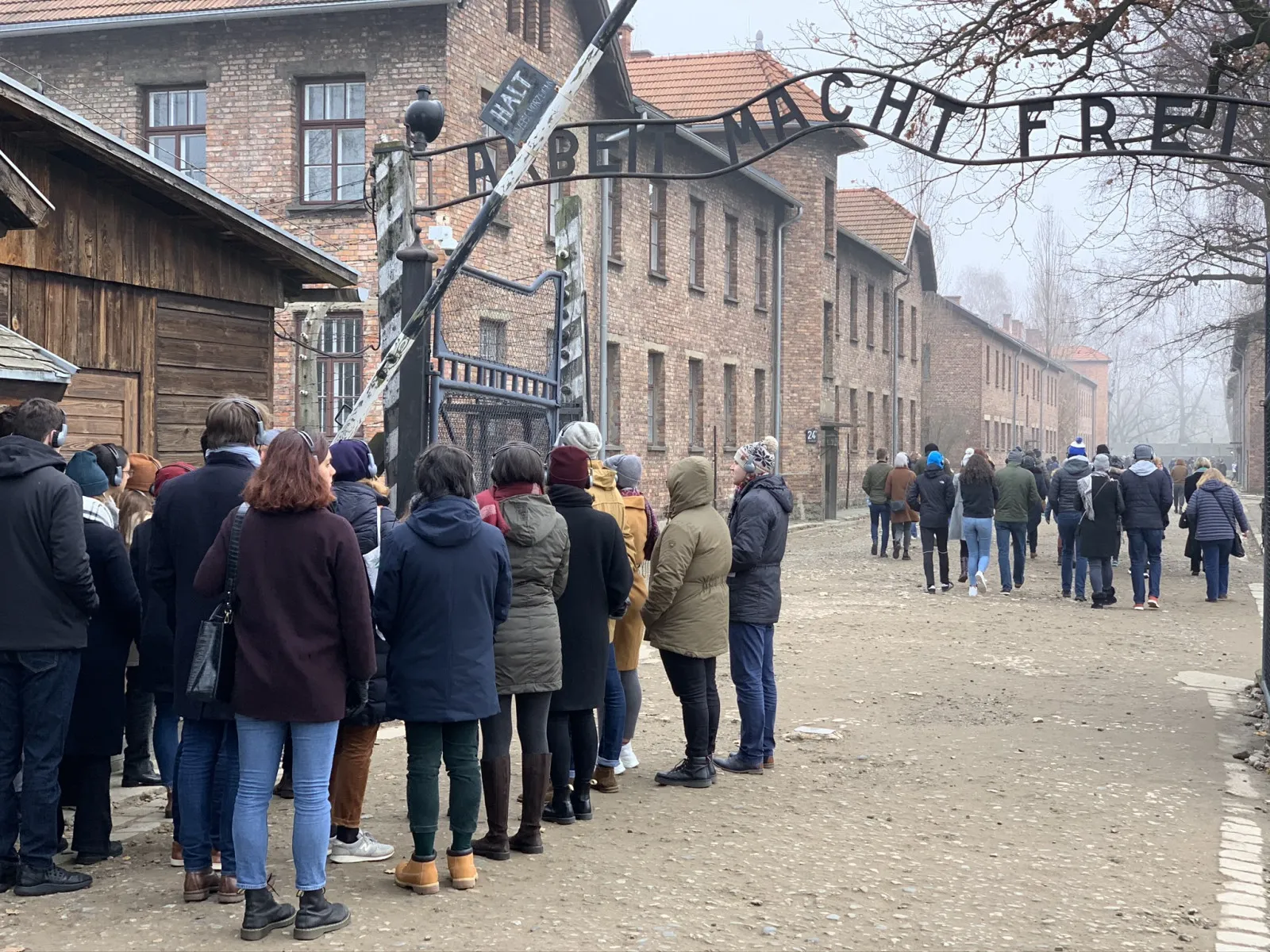 Auschwitz-Birkenau: Guided Tour + Transport