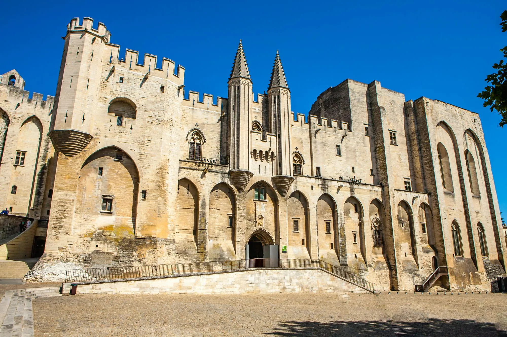 Rainy-Day Avignon: Making the Palais des Papes the Perfect Weatherproof Anchor