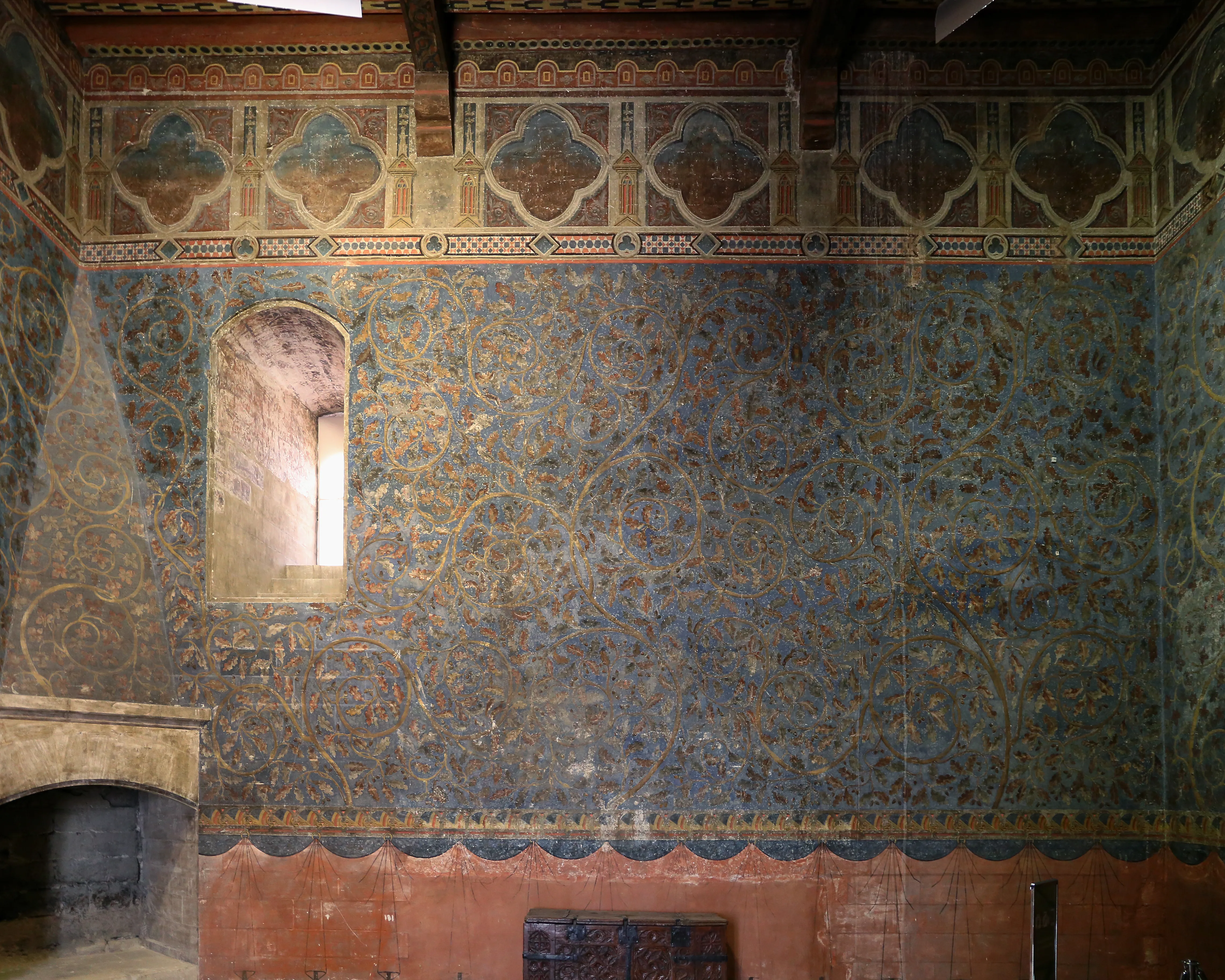 Decorated walls of the Pope's bedroom
