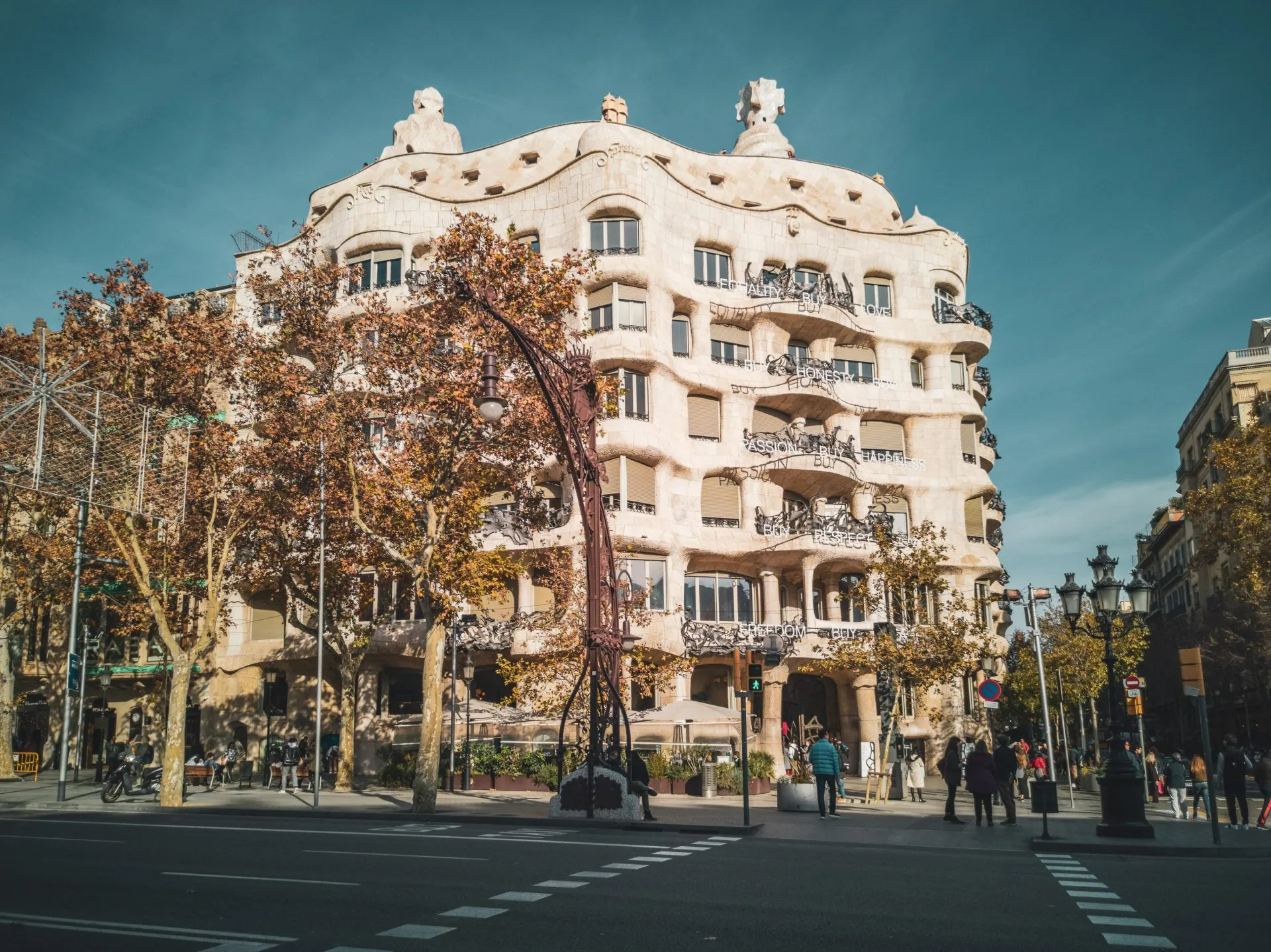 Casa Batllò Chamartín District View