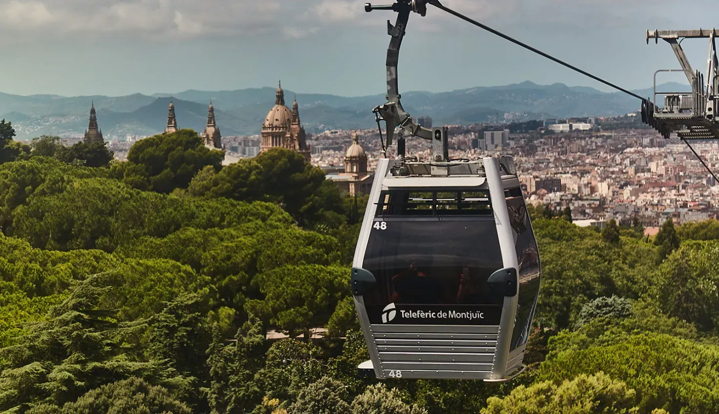 Barcelona: Park Güell + Cable Car + Hop-on Hop-off Bus