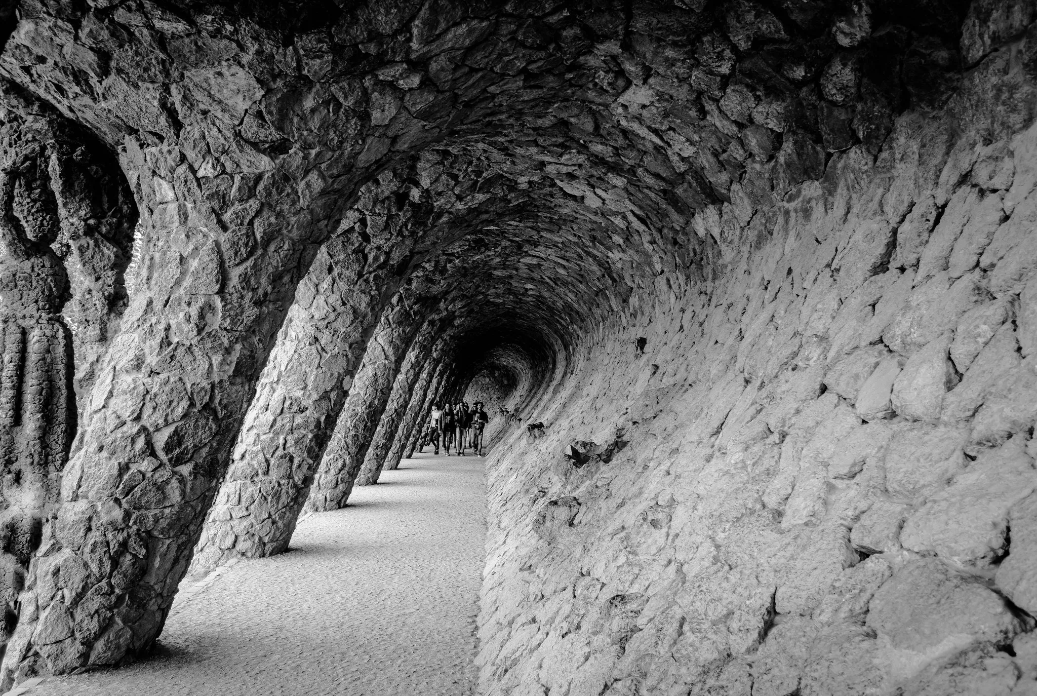 Hidden Gems of Park Güell: Secret Corners and Quiet Paths