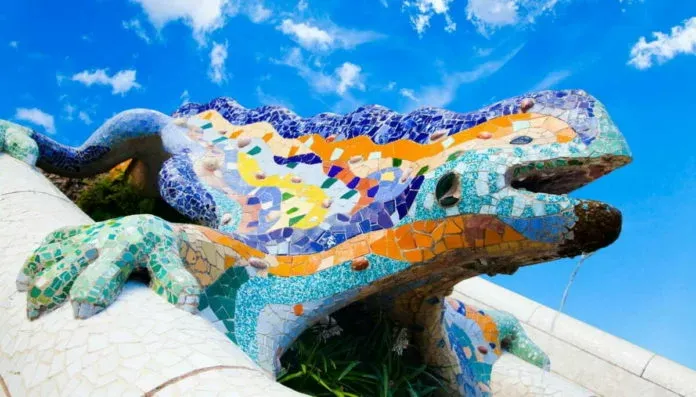 Colorful mosaic dragon fountain at Park Güell