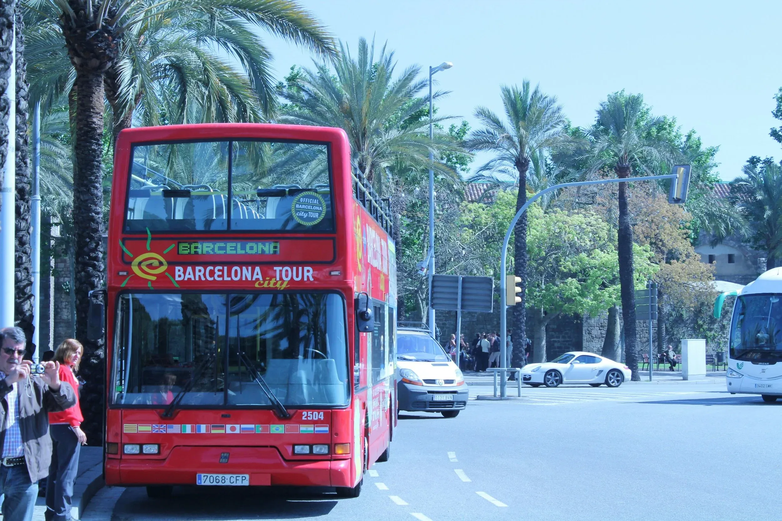 Classic HOHO bus illustration with Barcelona skyline