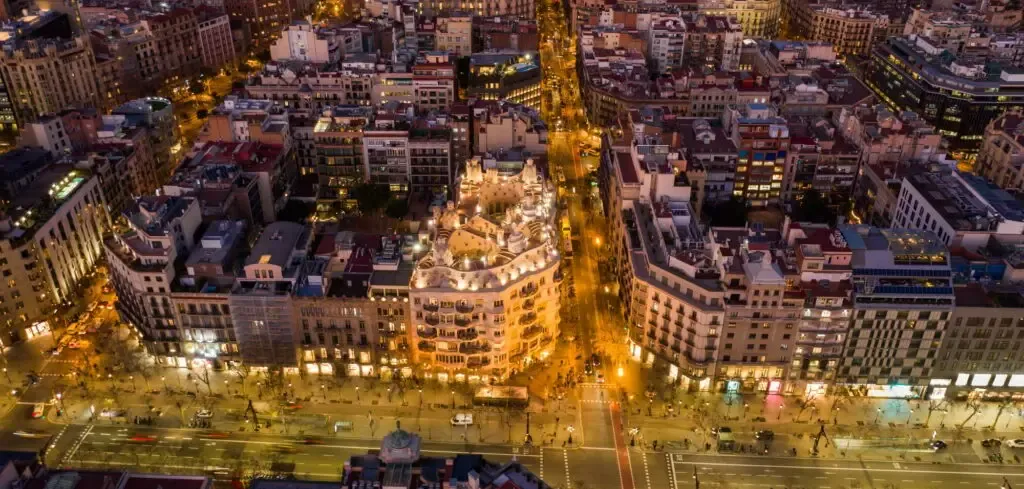 Pedrera vs Batlló: Two Visions on Passeig de Gràcia