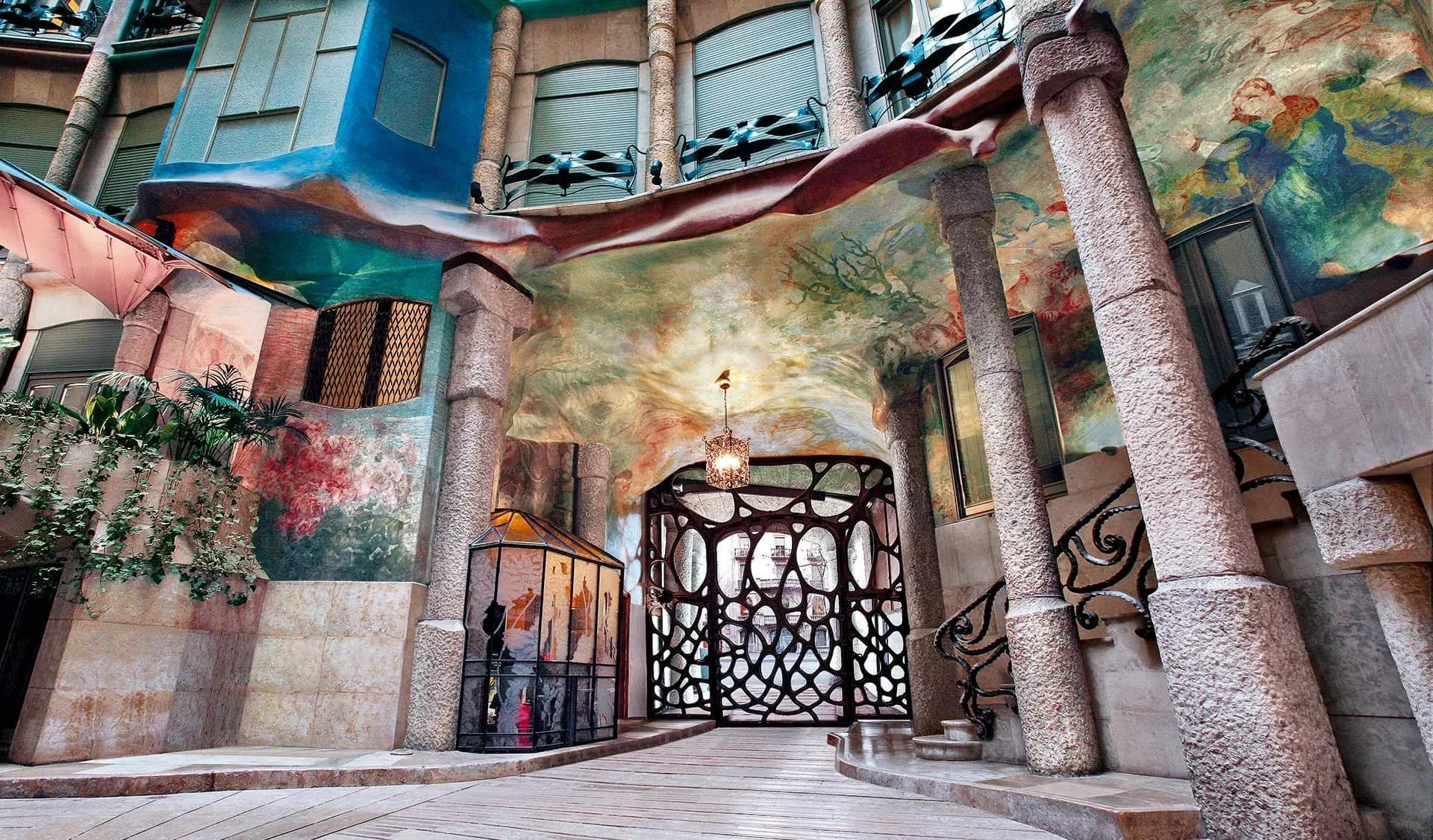 Structure and Systems: Catenary Arches, Ventilation, and Craft Logic