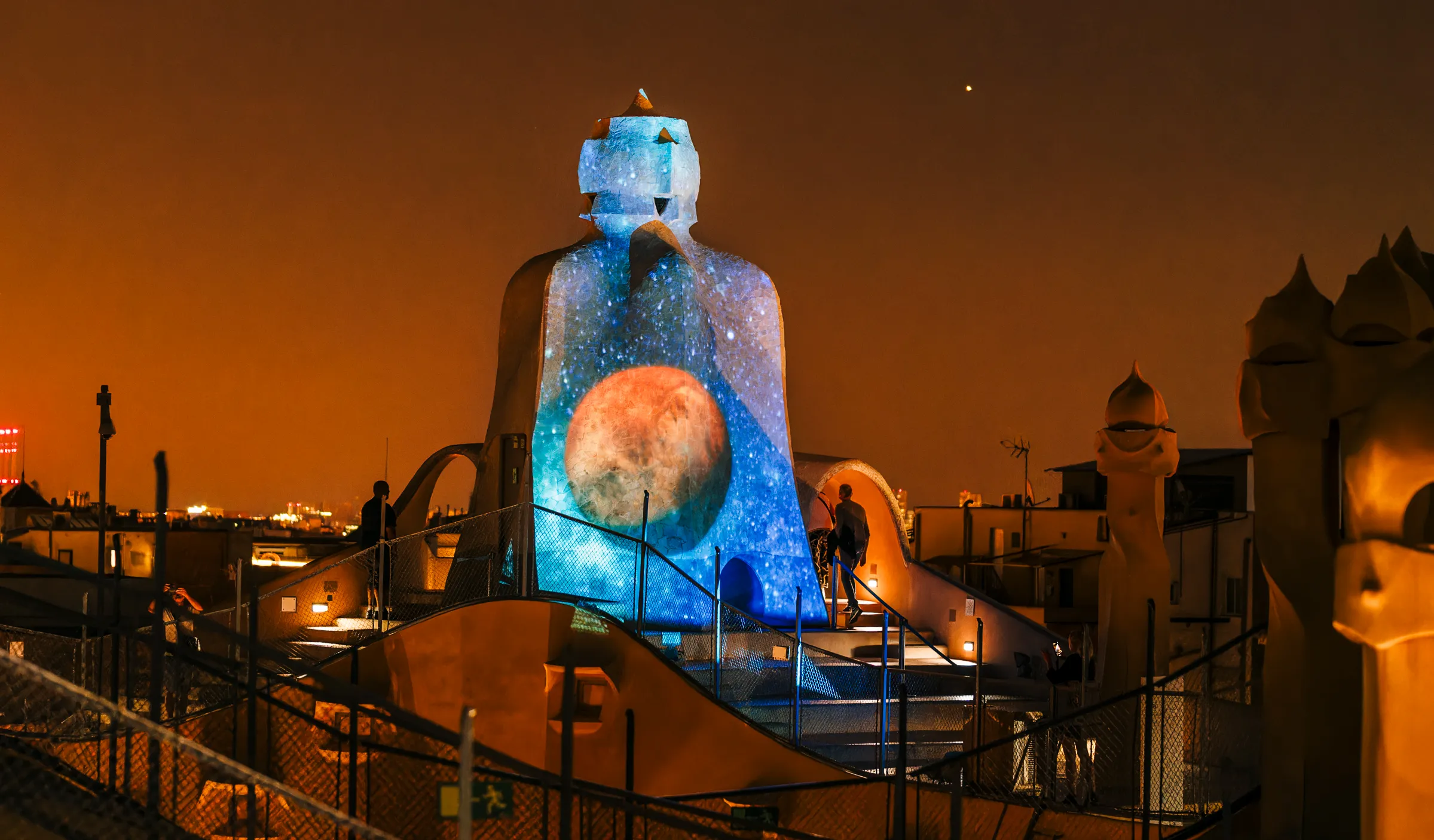 Night Rooftop Photography: How to Capture the Guardians