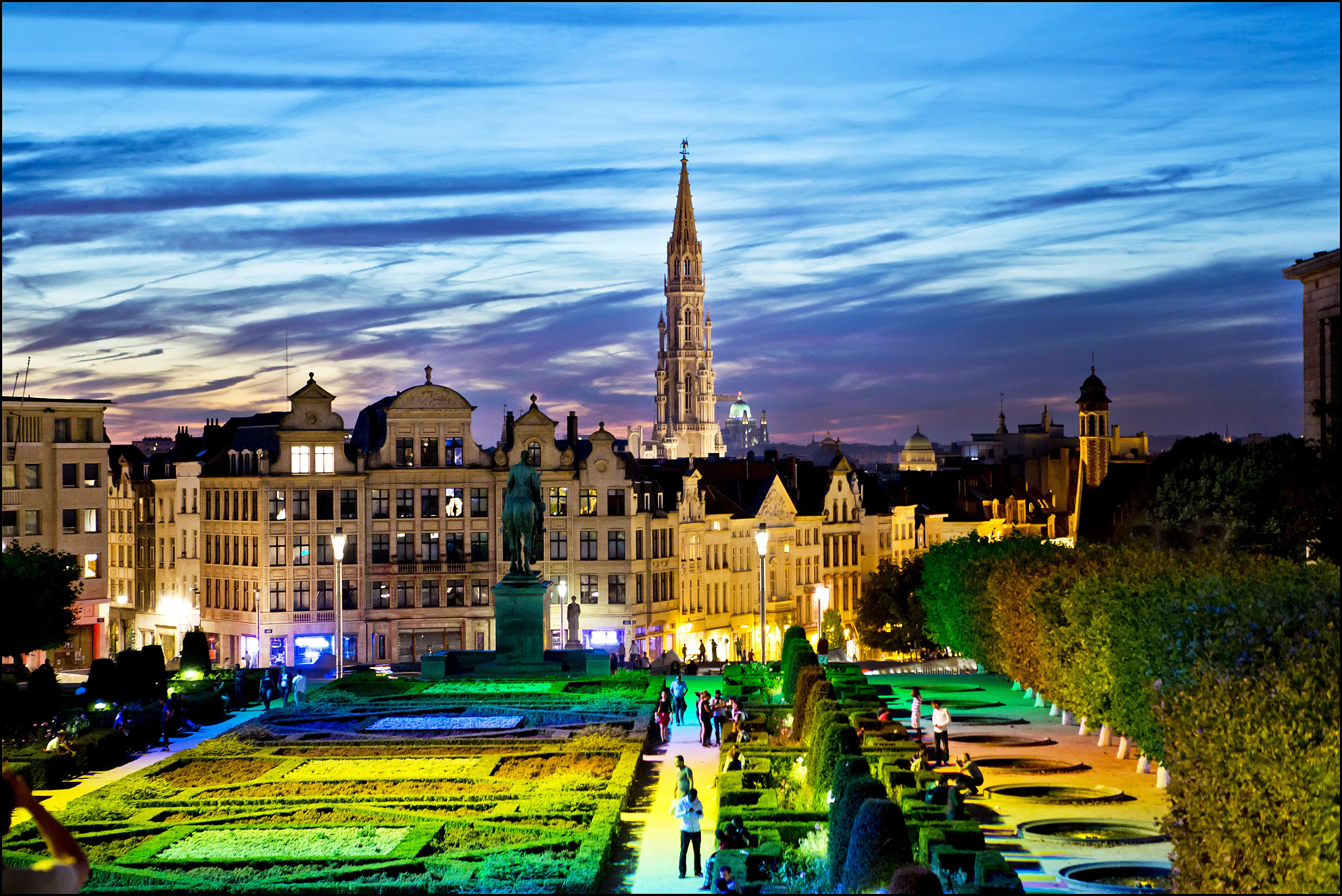 Mont des Arts garden and skyline terraces in Brussels