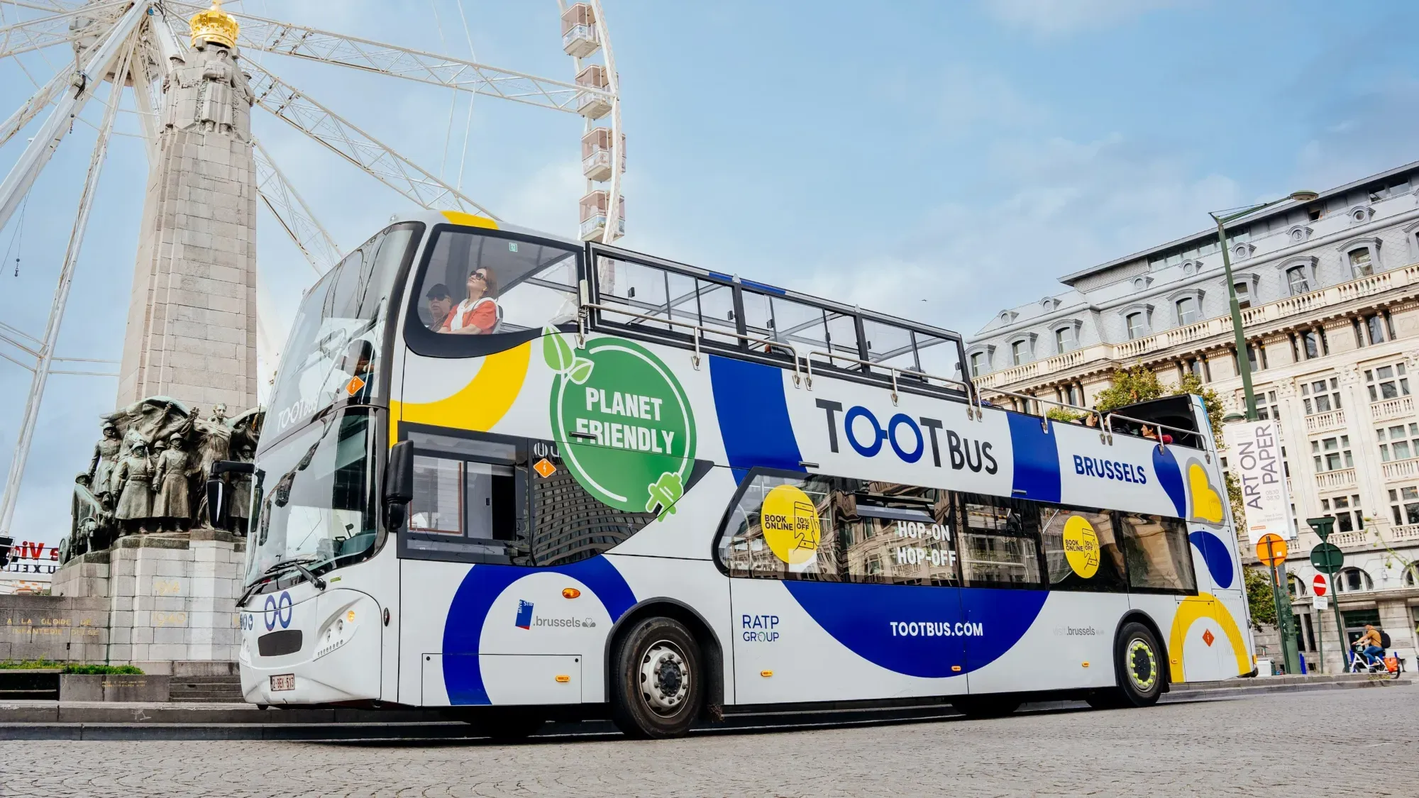 TOOTBUS Brussels hop-on hop-off bus
