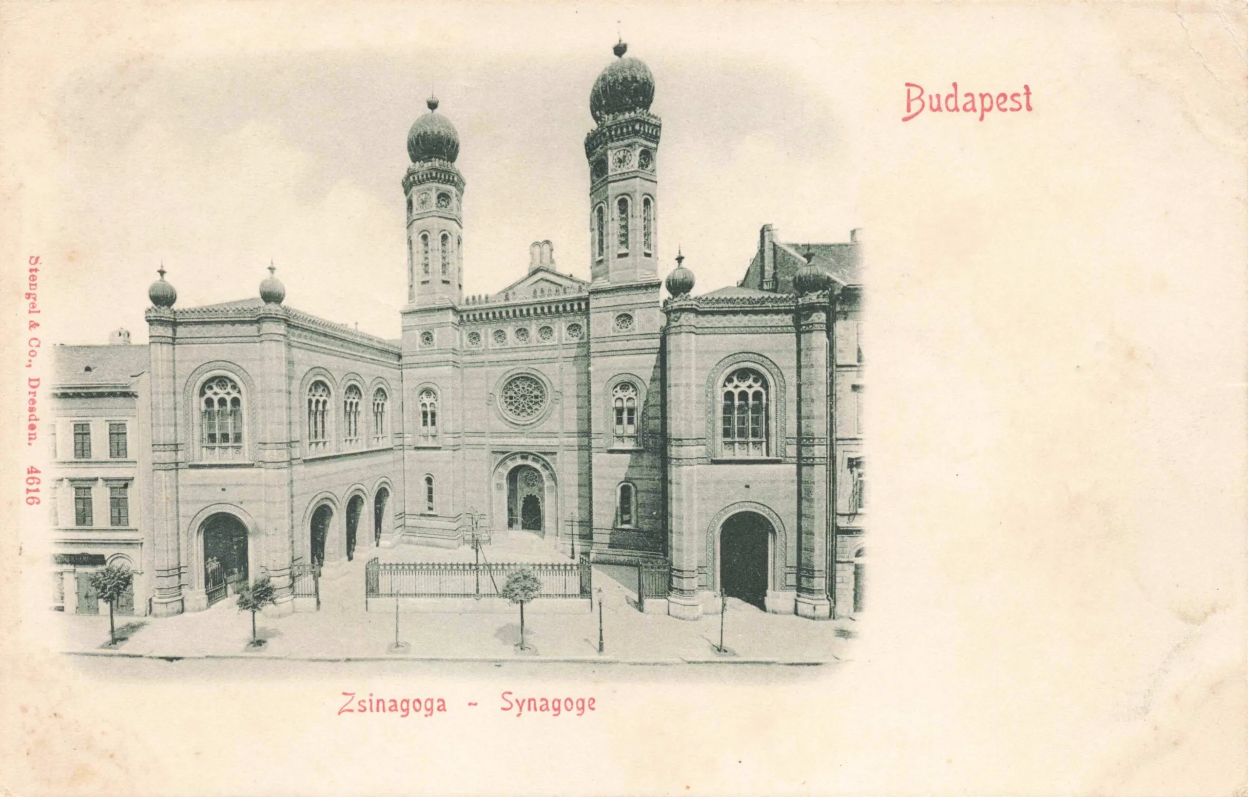 Historic postcard view of Dohany Street Synagogue