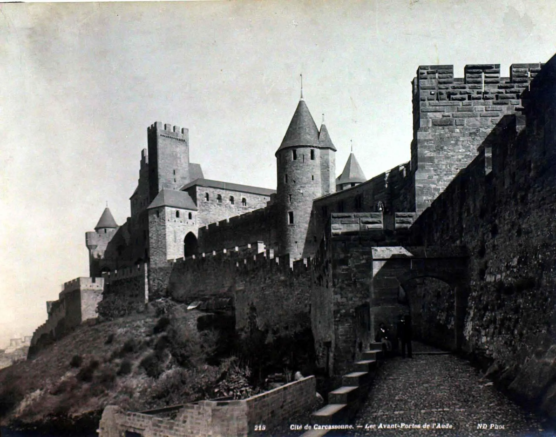 1900 postcard: Doors to the Aude, Carcassonne