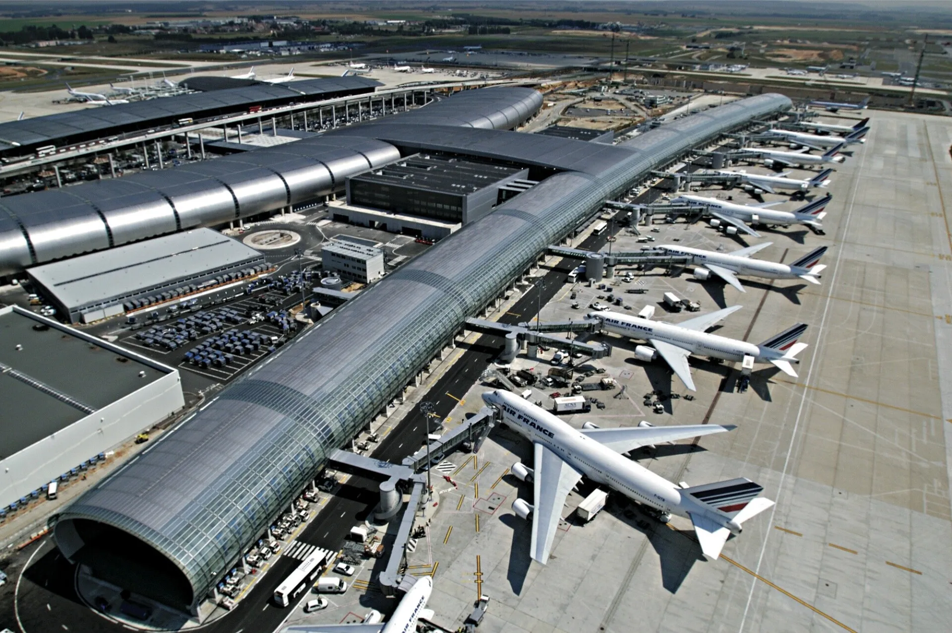 Paris CDG Terminal 2E pickup area