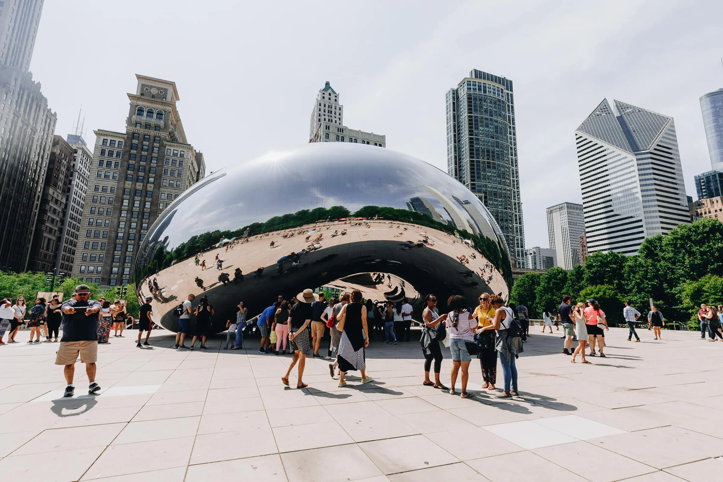 Cloud Gate (The Bean) — popular sightseeing stop