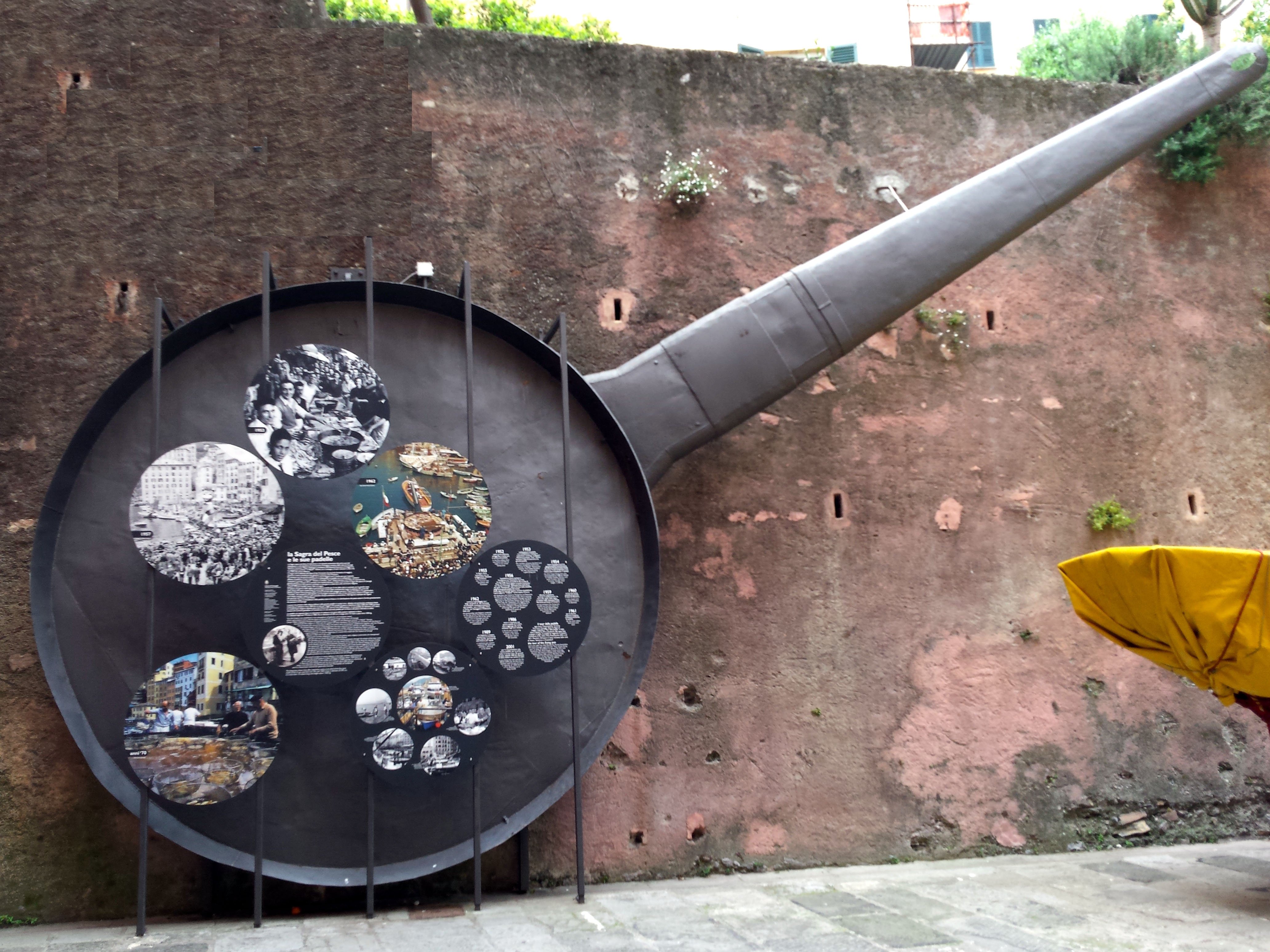Camogli's giant fried fish pan festival