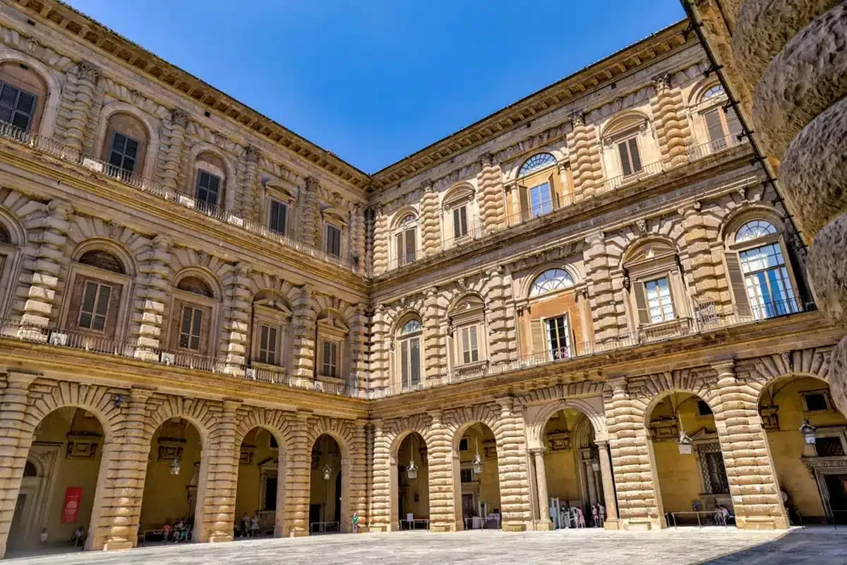 Palazzo Pitti ve Boboli Bahceleri: rezerveli giris + Floransa sesli rehberi