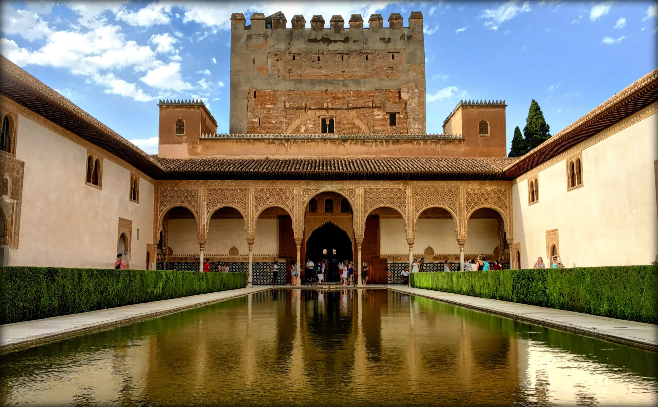 Photographing the Alhambra: Light, Lines, and Reflections
