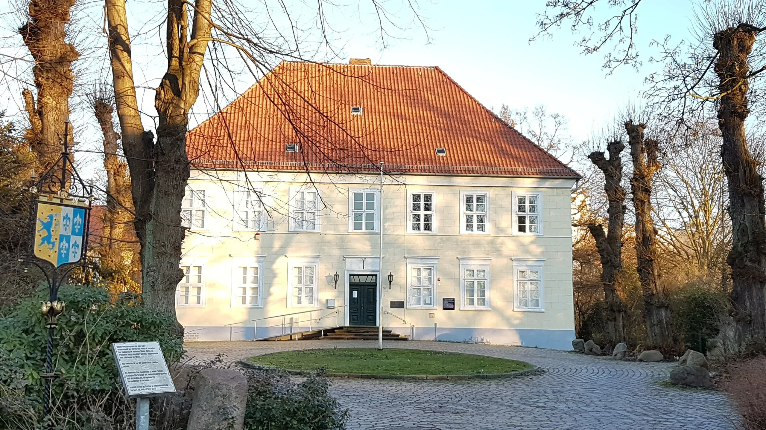 Museum Elbinsel Wilhelmsburg: Local Island History Beyond the Center