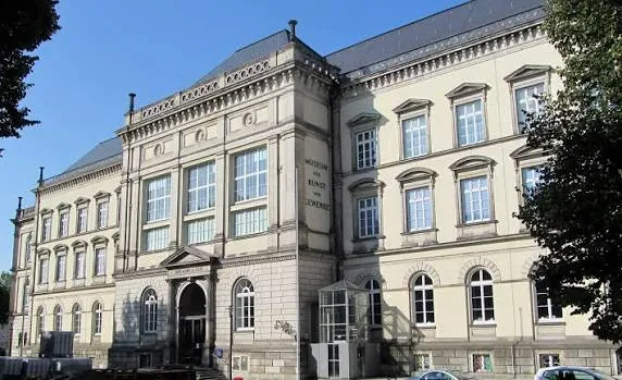 Museum für Kunst und Gewerbe Hamburg: Design, Craft, and Applied Arts Route