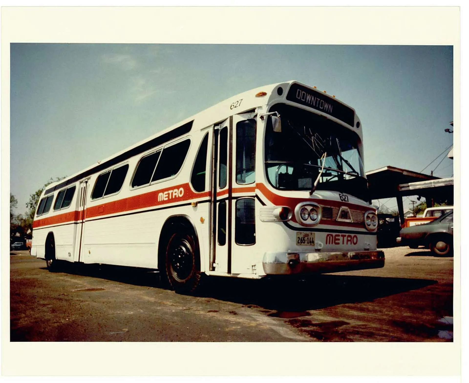 Historic 1950s bus connected to Houston tour history