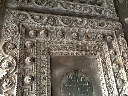 Decorated door near imperial entrance