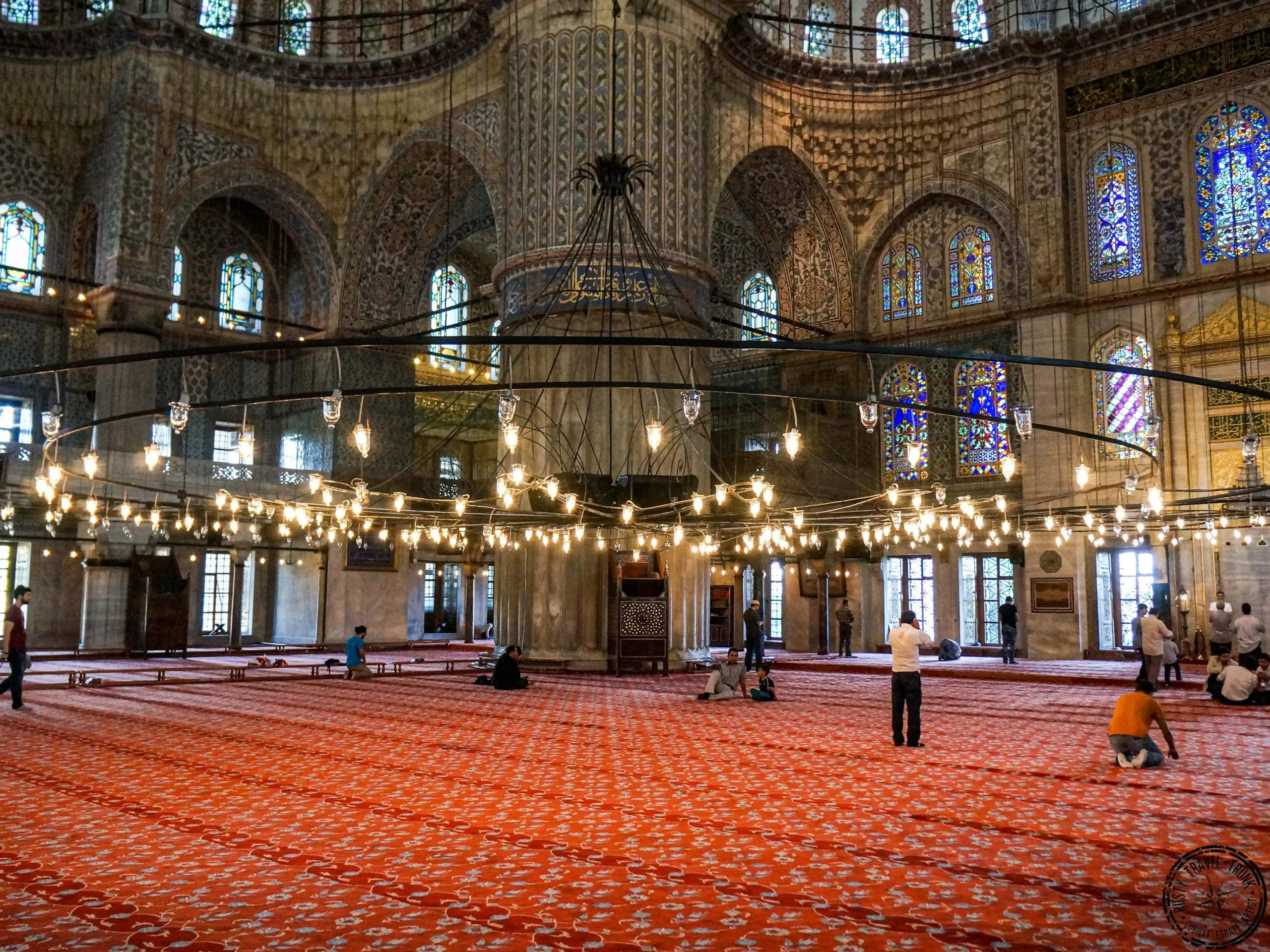 Perspective of the nave and upper galleries