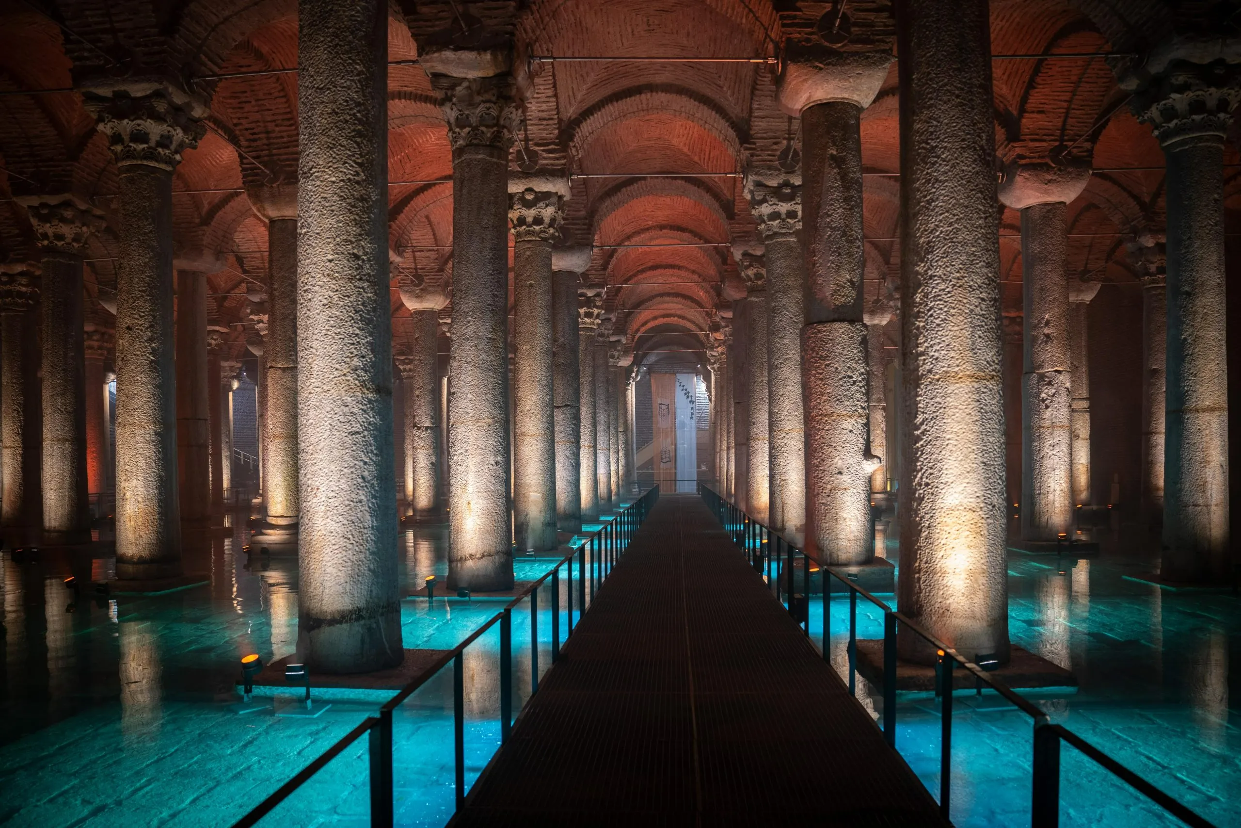 From Reservoir to Museum: Concerts, Light Shows, and Fashion Under Arches