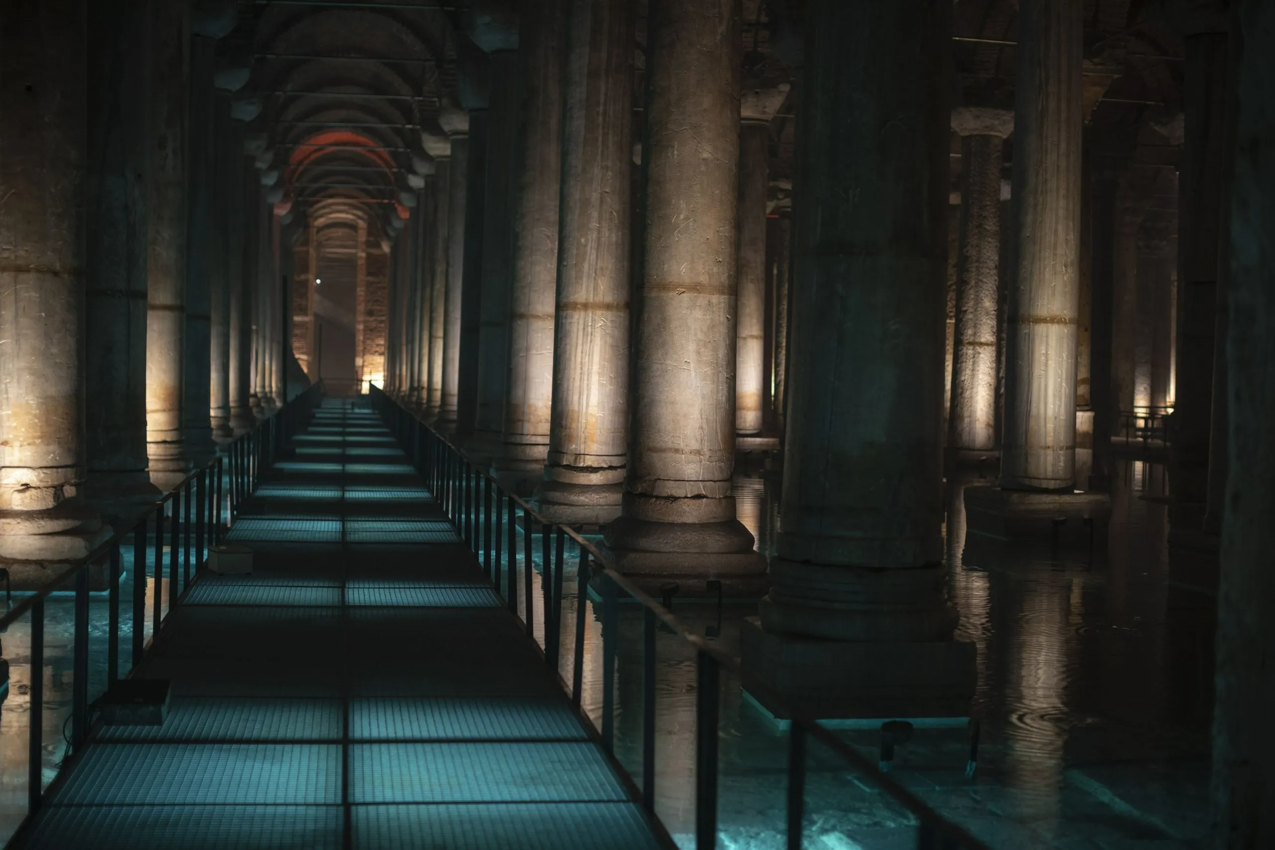 Basilica Cistern and Earthquakes: How It Survived 22 Major Quakes