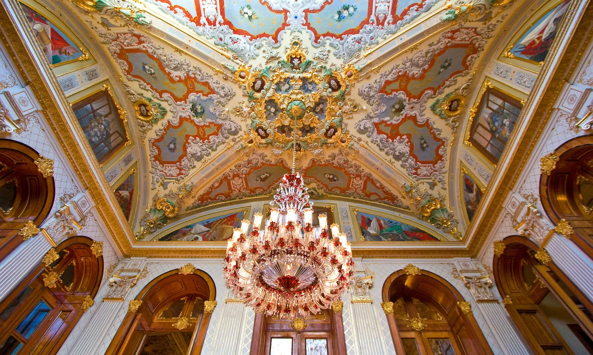 Chandelier and painted ceiling at Dolmabahce Palace