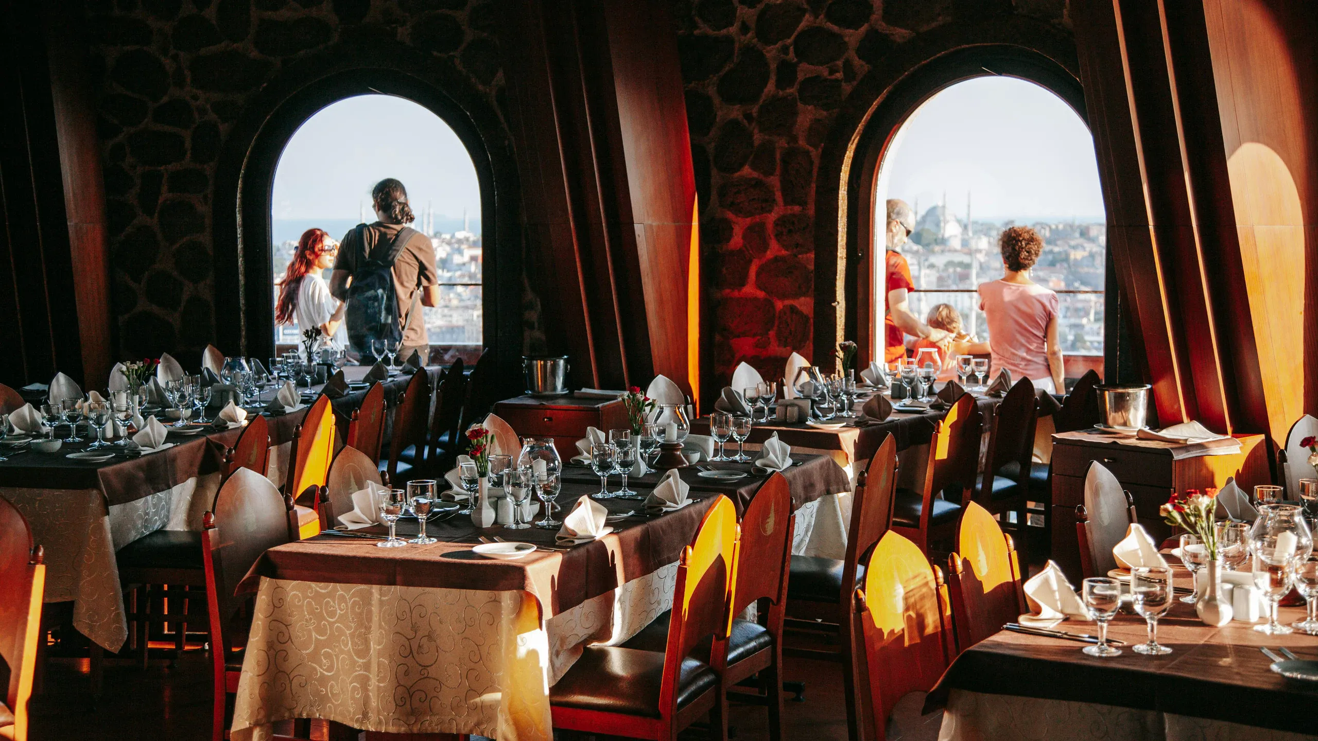 Galata for Couples: Sunset Balcony, Dinner Spots, and Strolls