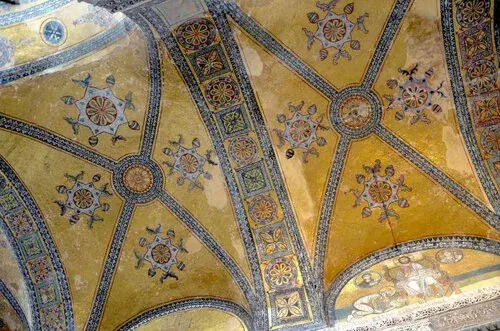 Quiet Corners in Hagia Sophia: Spaces for Reflection