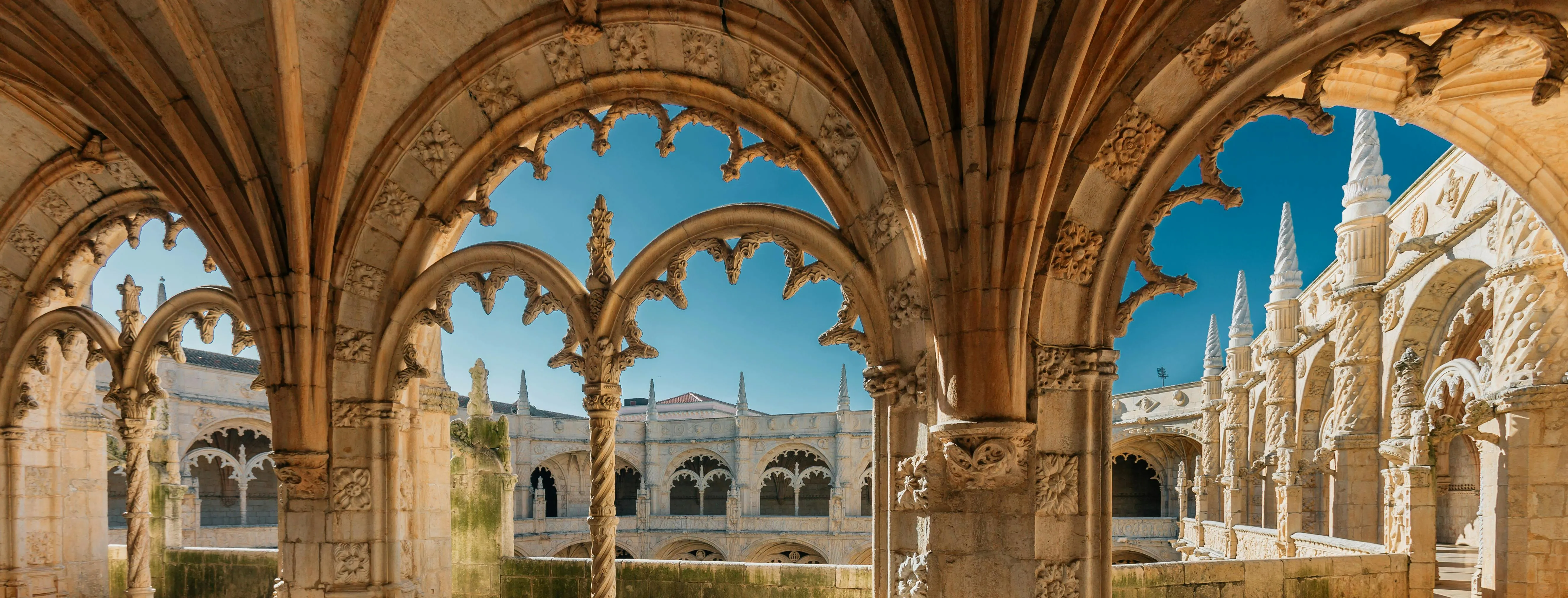 Manueline arches of Jerónimos Monastery