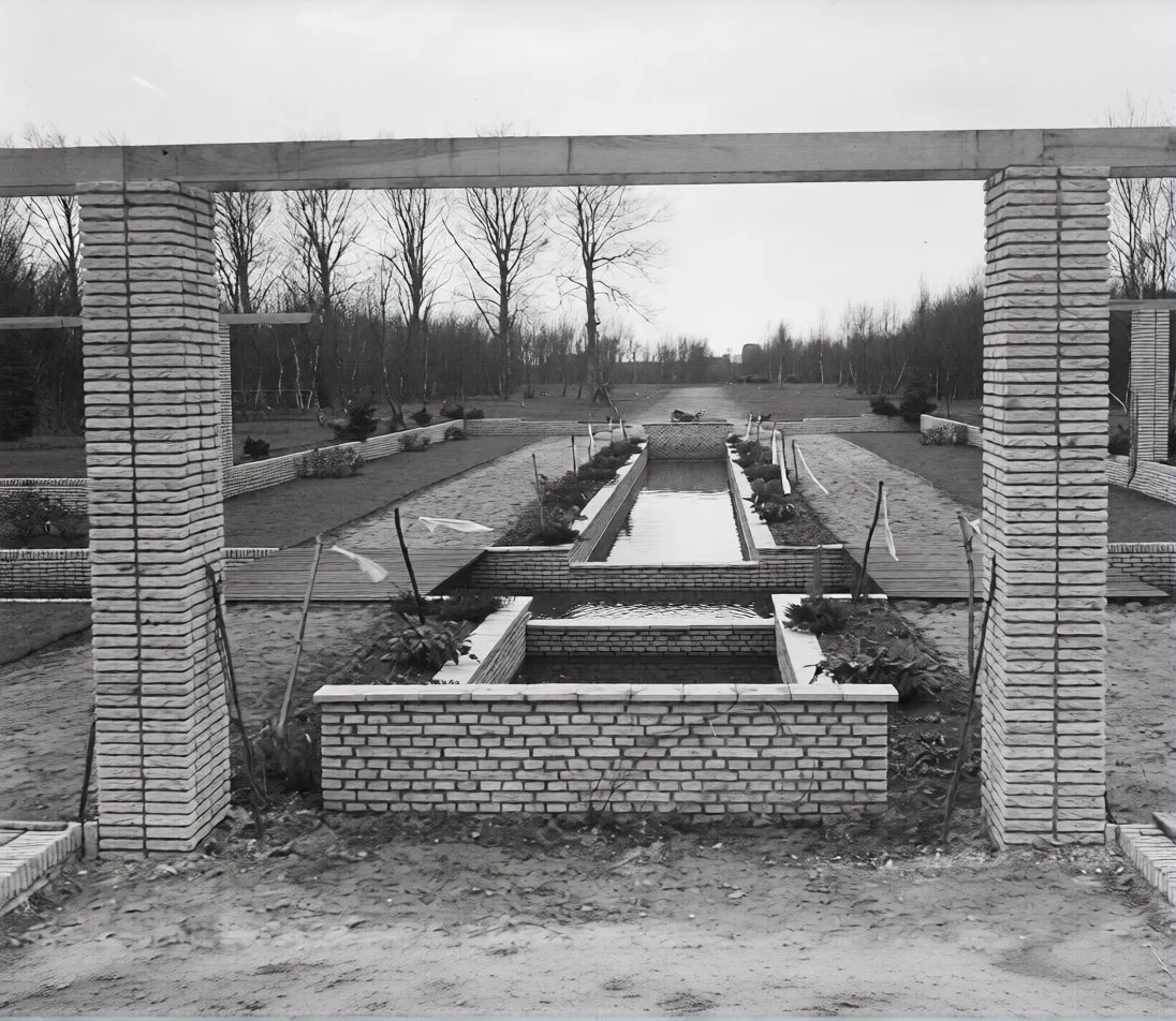 Preparations for the Keukenhof flower exhibition, March 1950
