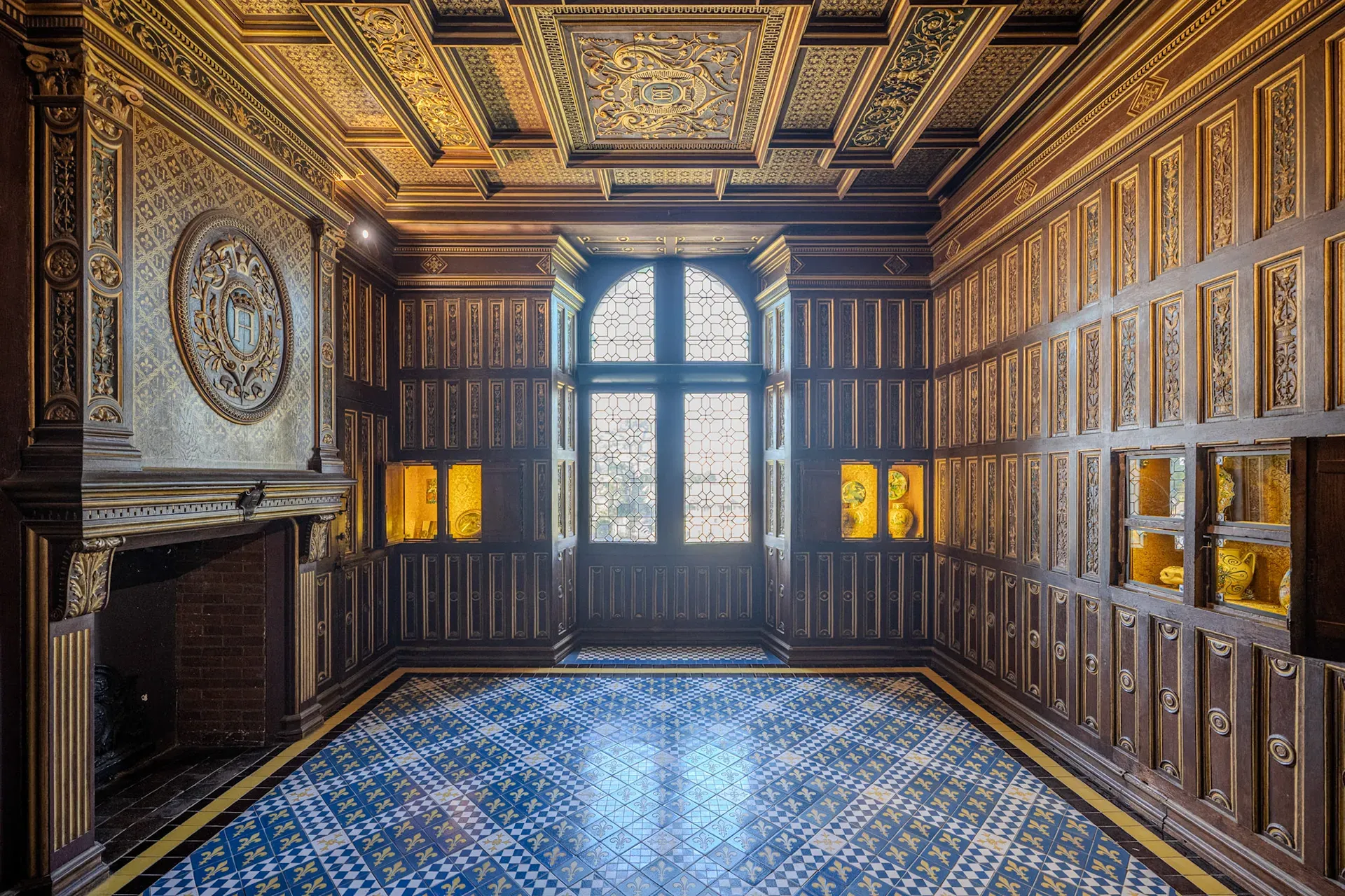 Decorative fireplace in Chateau de Blois