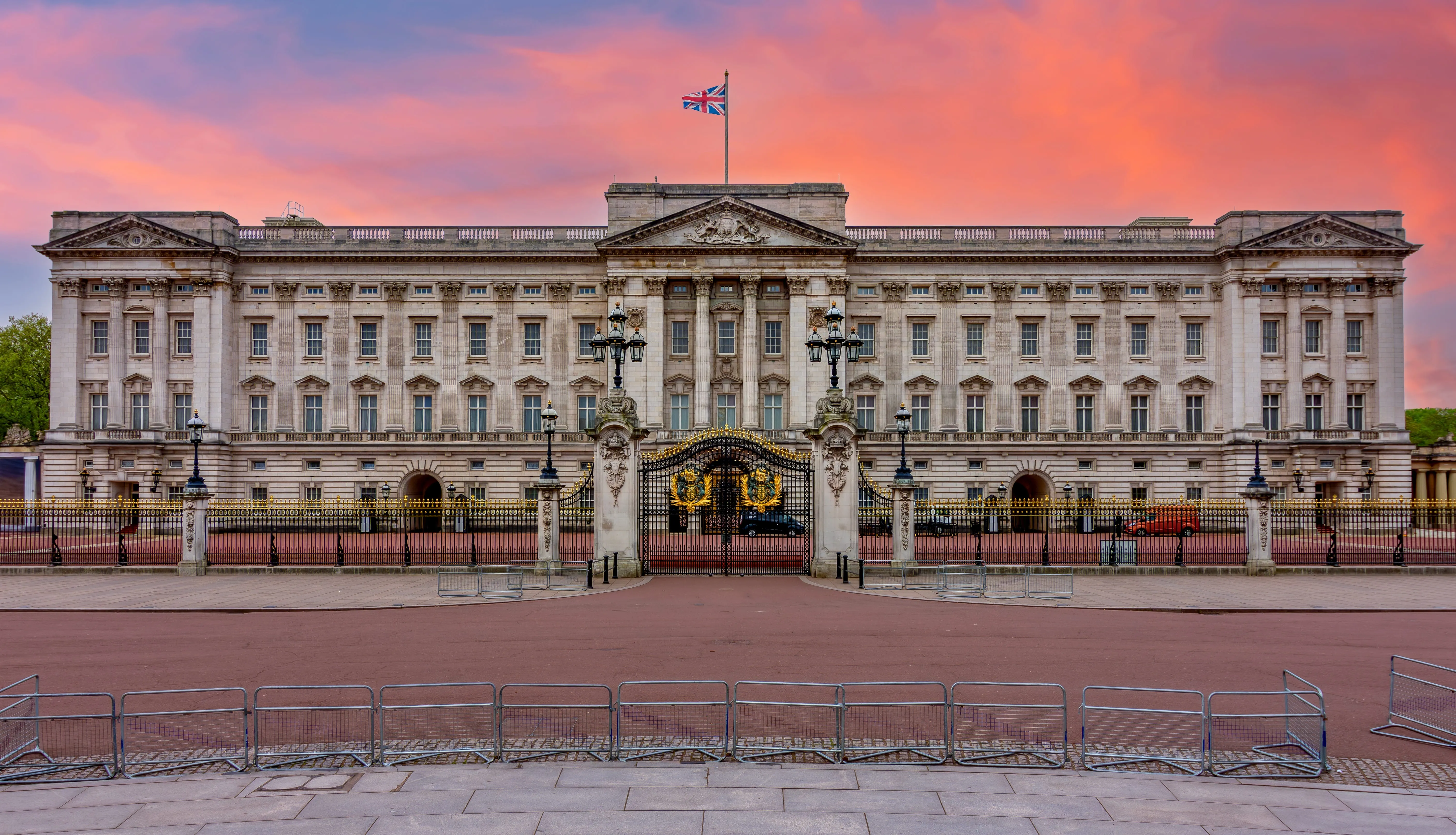 Buckingham Palace at sunrise