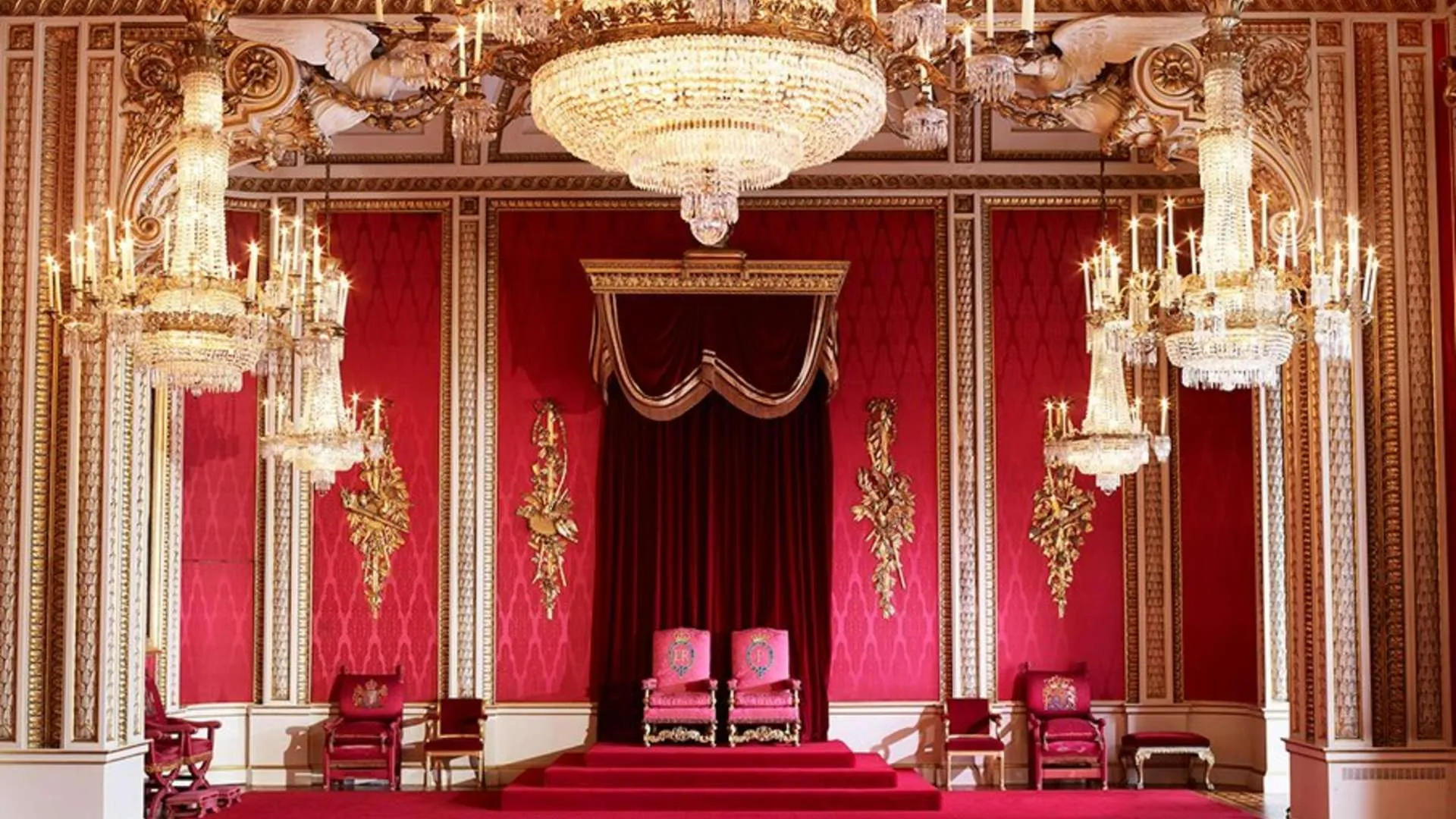 Throne room of Buckingham Palace