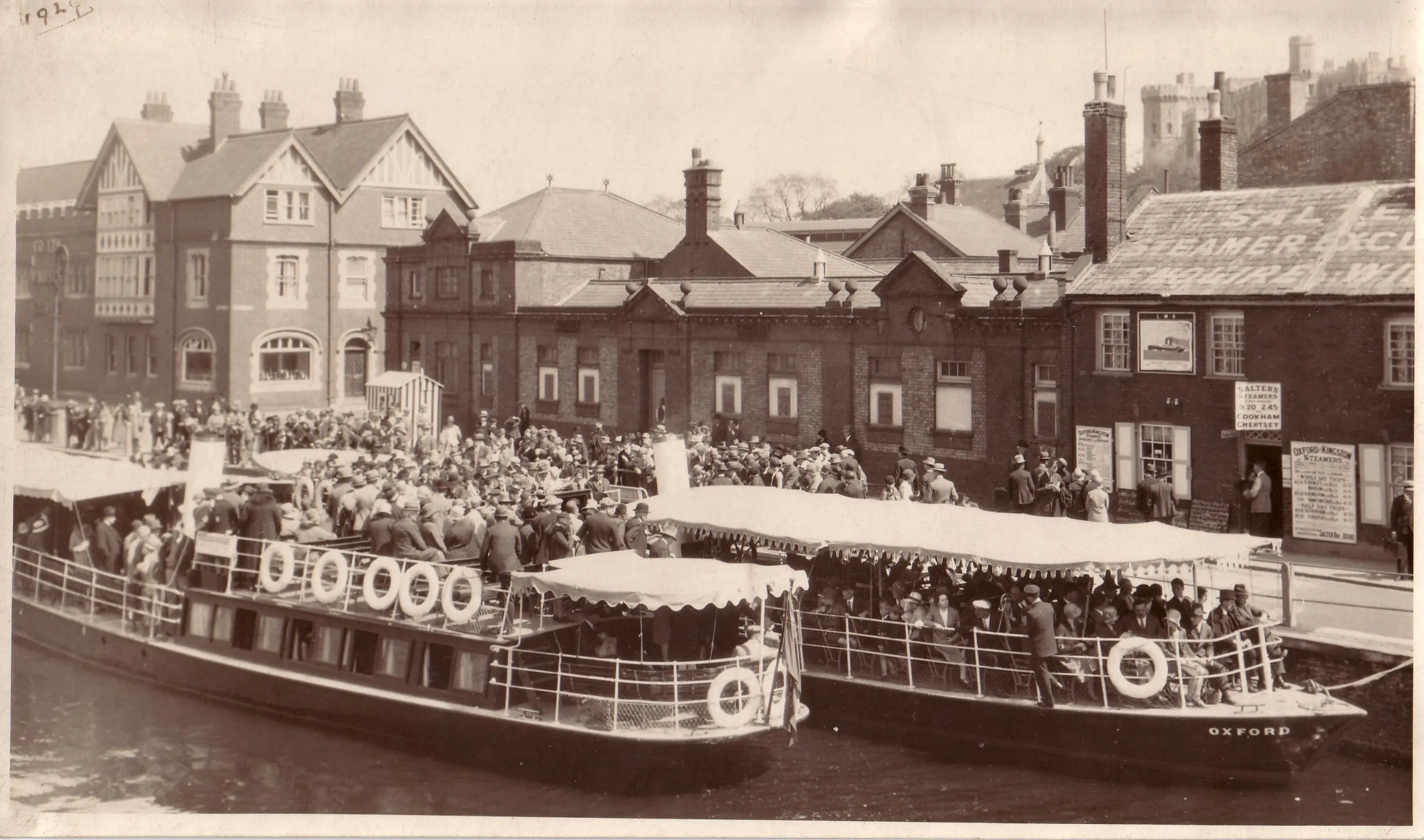 Thames maiden voyage, 1920