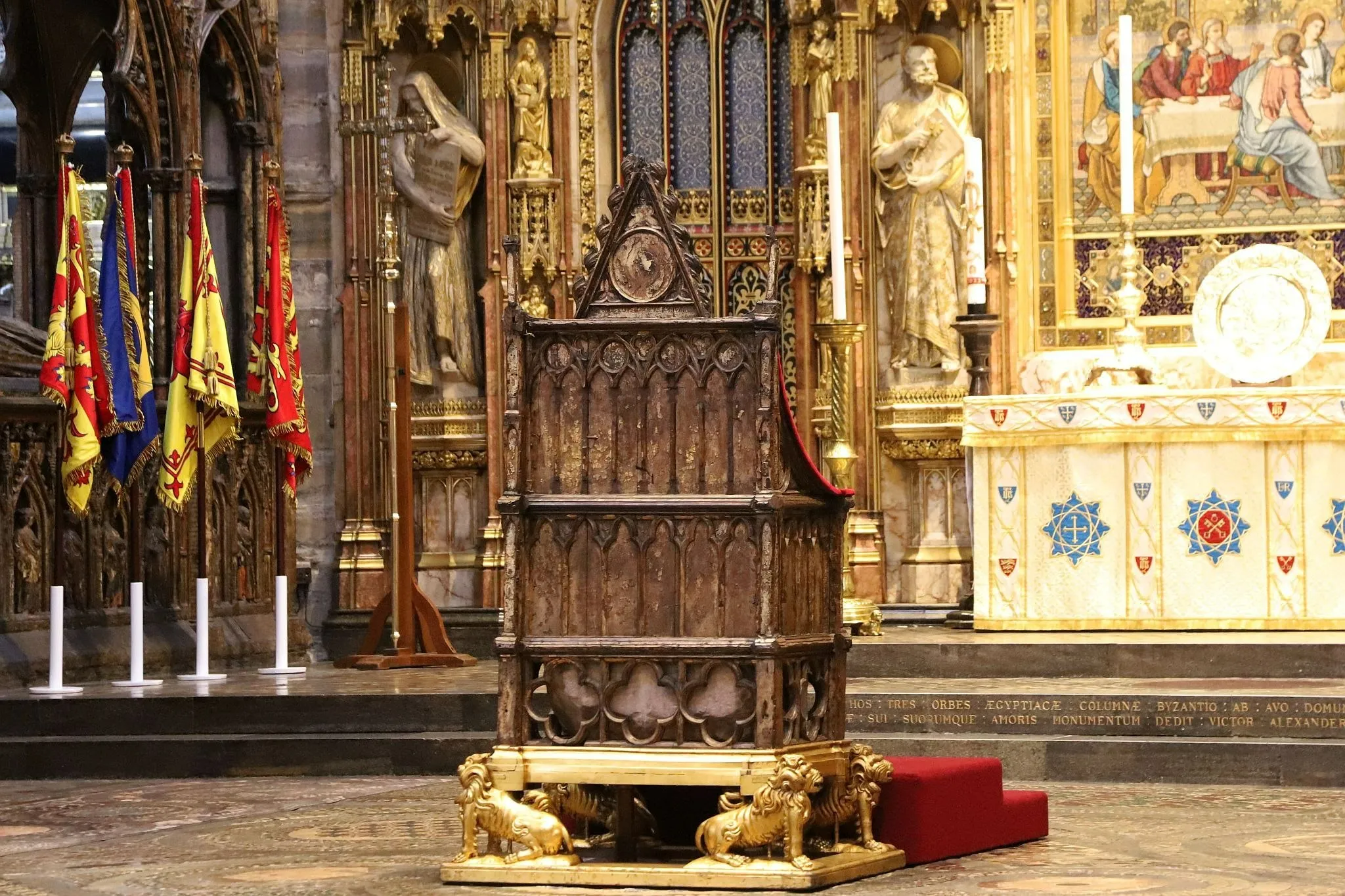 The Coronation Chair and Stone of Destiny: An Object Lesson