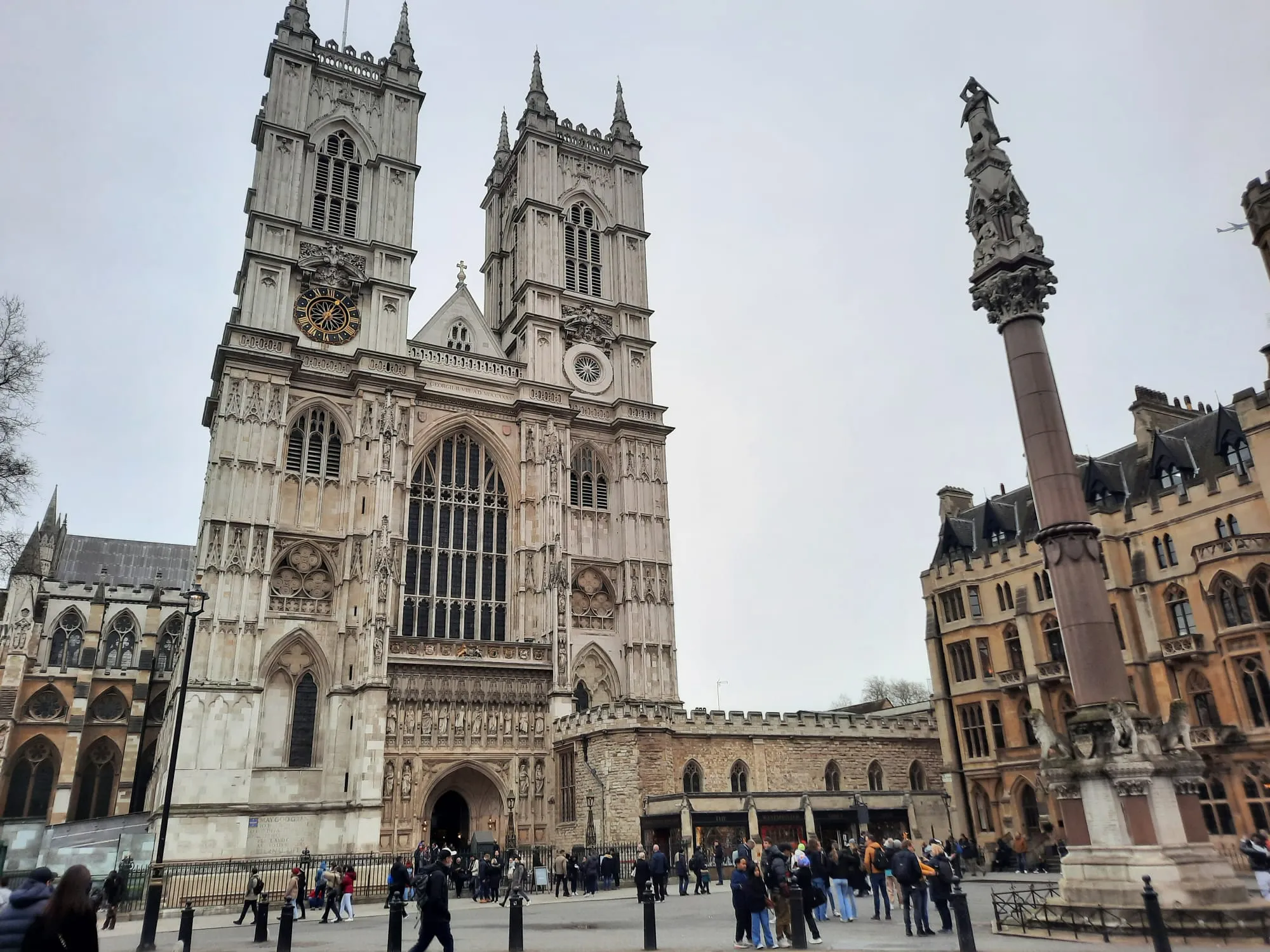 Royal Weddings and Funerals: Public Grief and Joy in Gothic Space