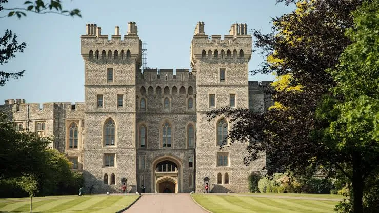 Windsor Castle entrance towers