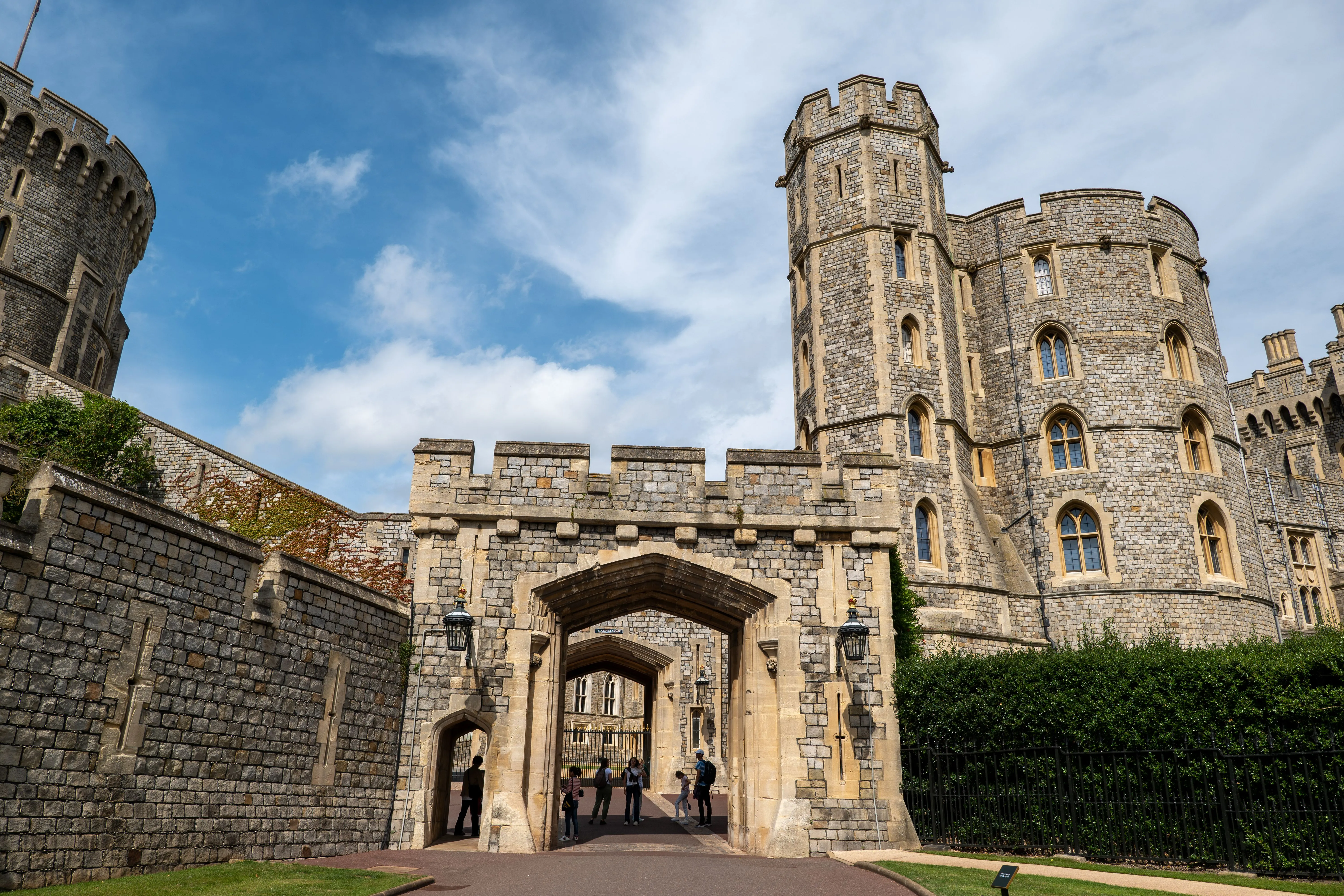 Accessible Windsor Castle Visit: Routes, Rhythm, and Low-Stress Planning