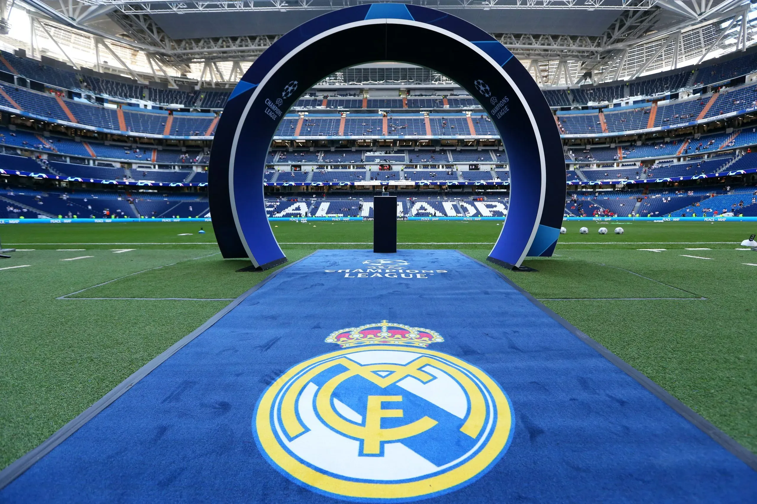 Madrid Bernabéu Real Madrid Logo