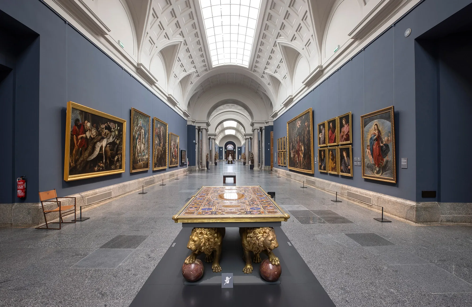 Main gallery inside the Museo del Prado