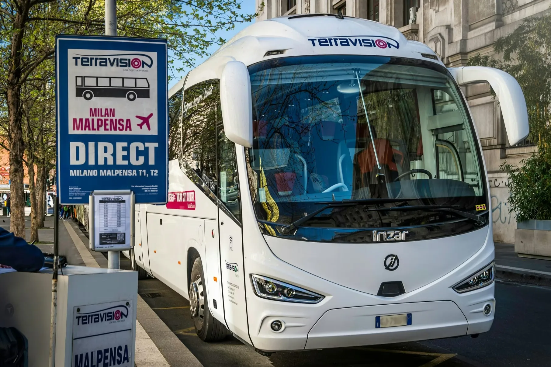 Direct bus service to Milan from Malpensa