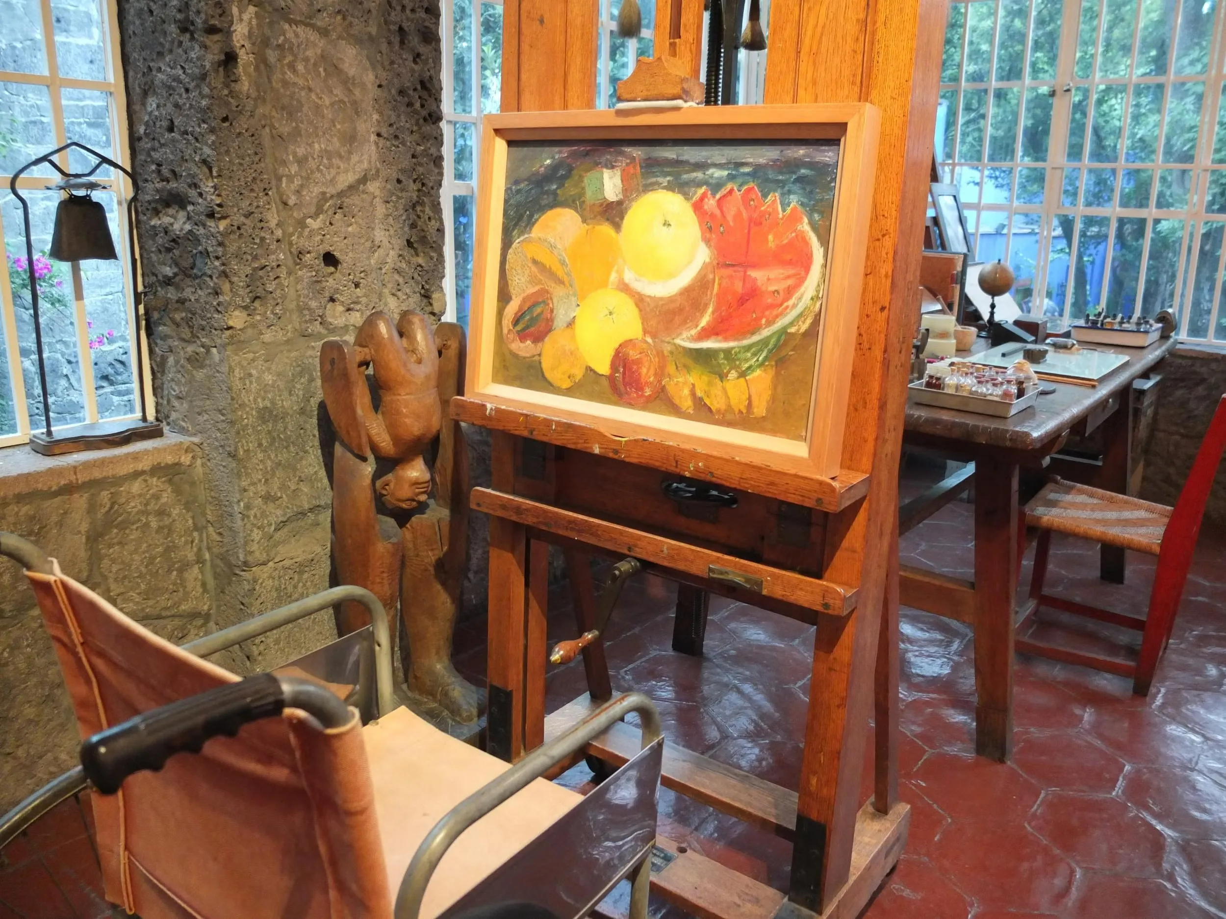 Frida Kahlo studio with easel