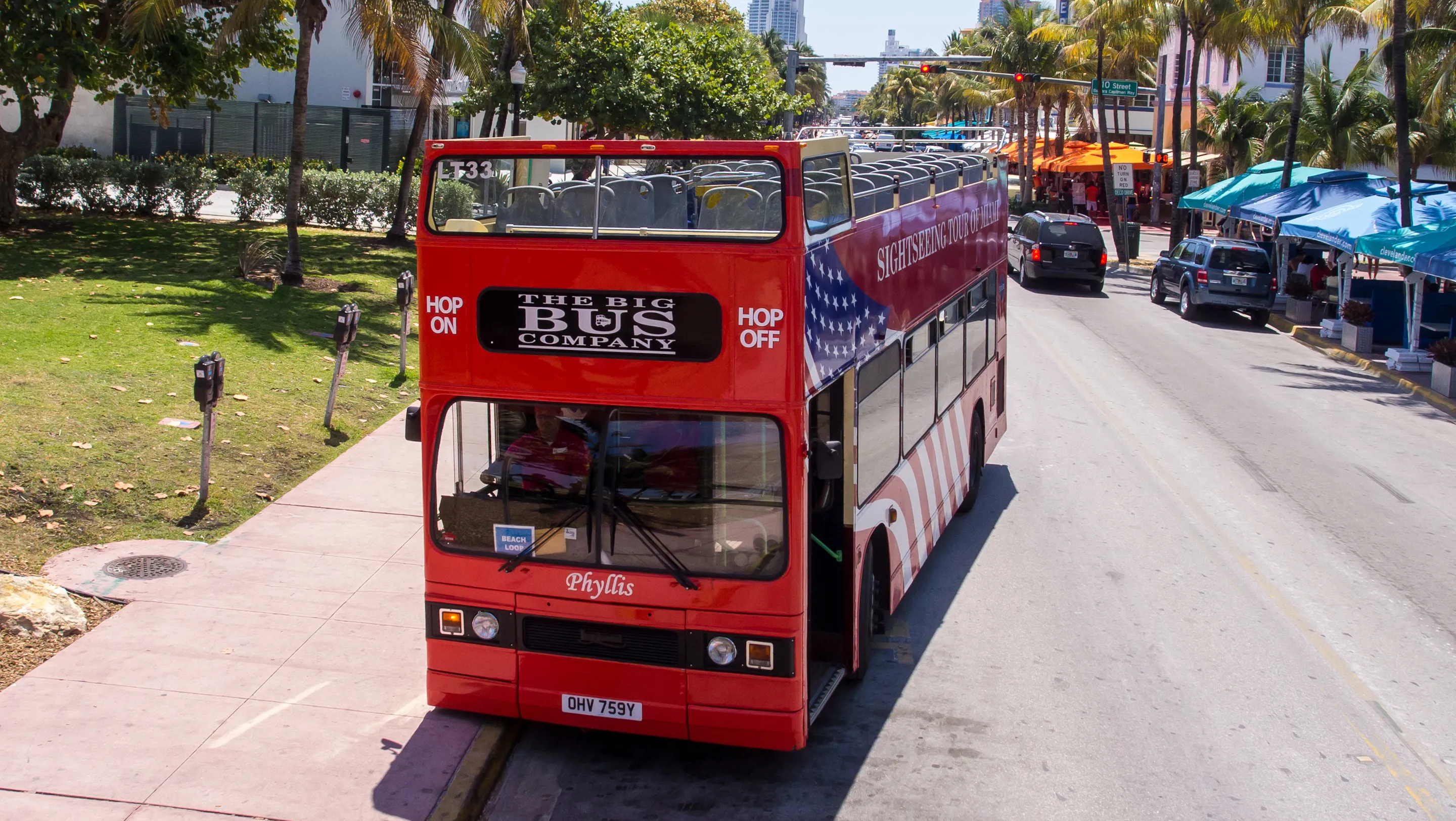 Classic sightseeing bus in Miami