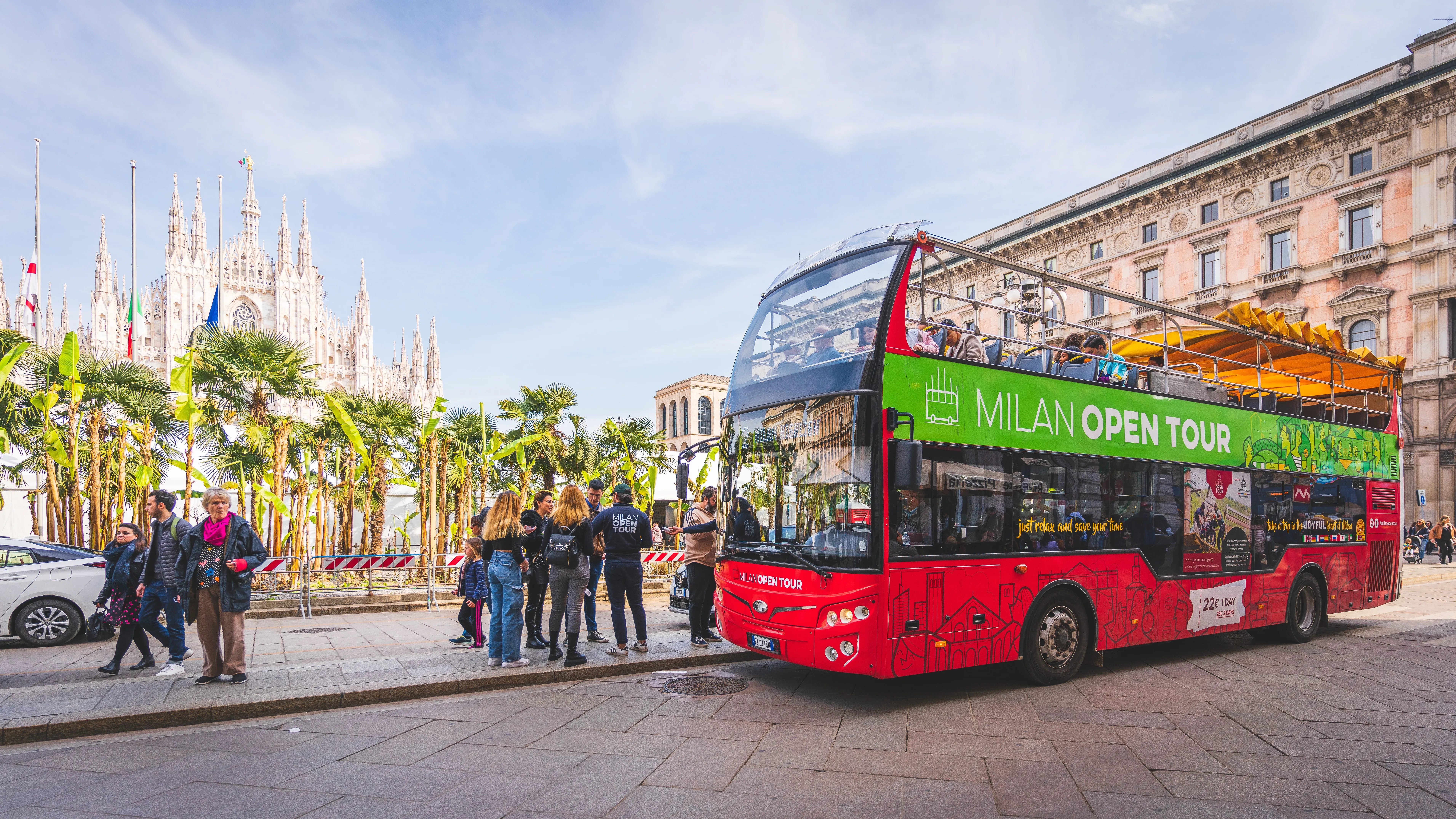 Open Tour Bus near Duomo di Milano