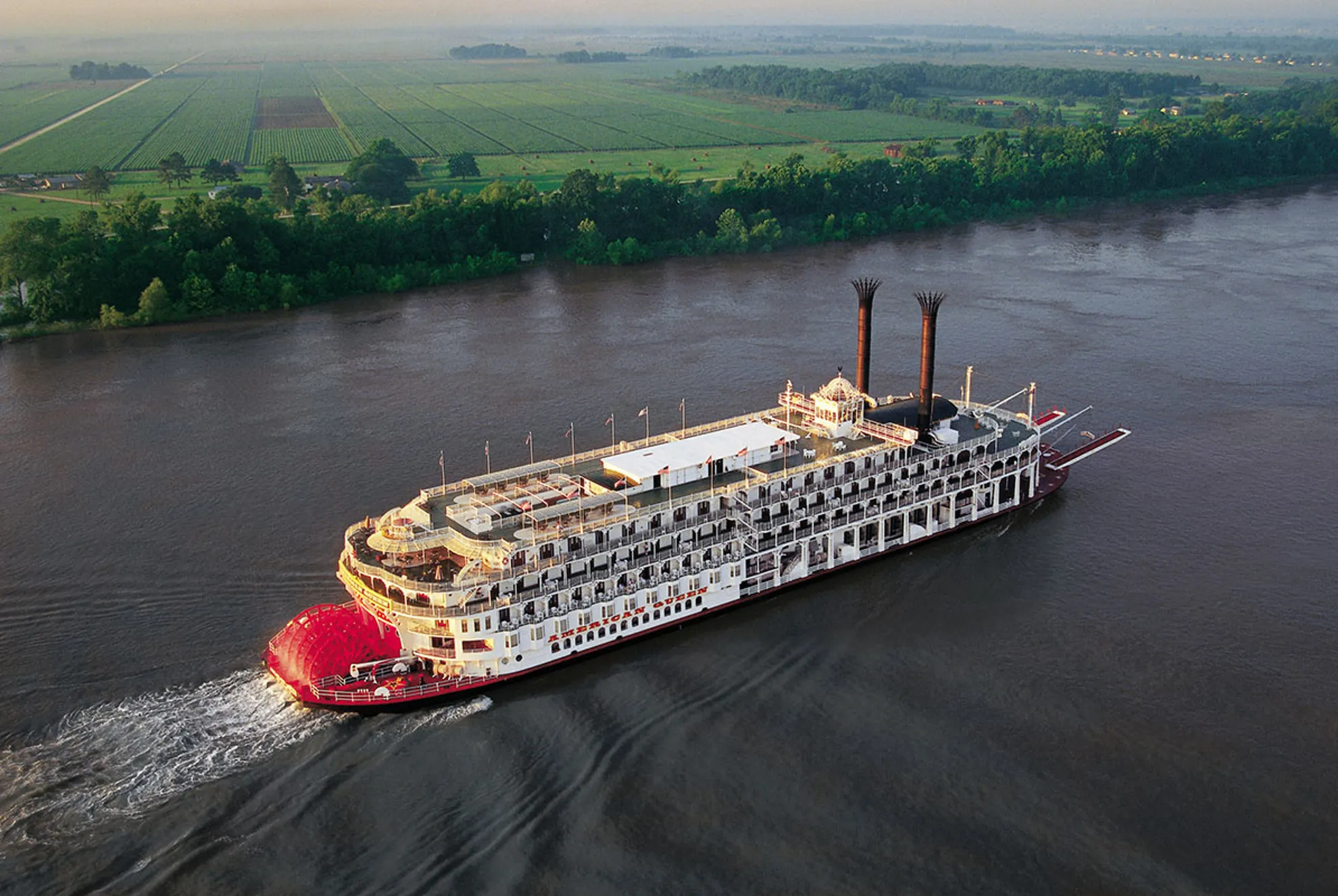 Accessibility and Comfort on New Orleans Paddle-Wheel Cruises