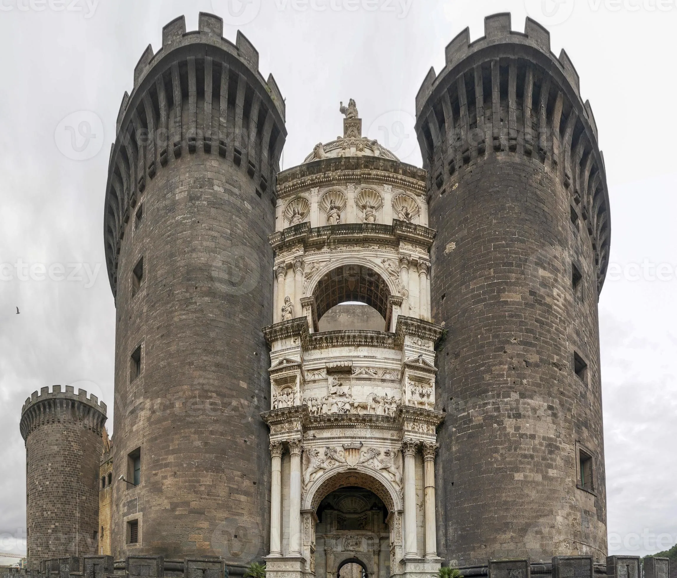 Must-See Stop: Castel Nuovo (Maschio Angioino)